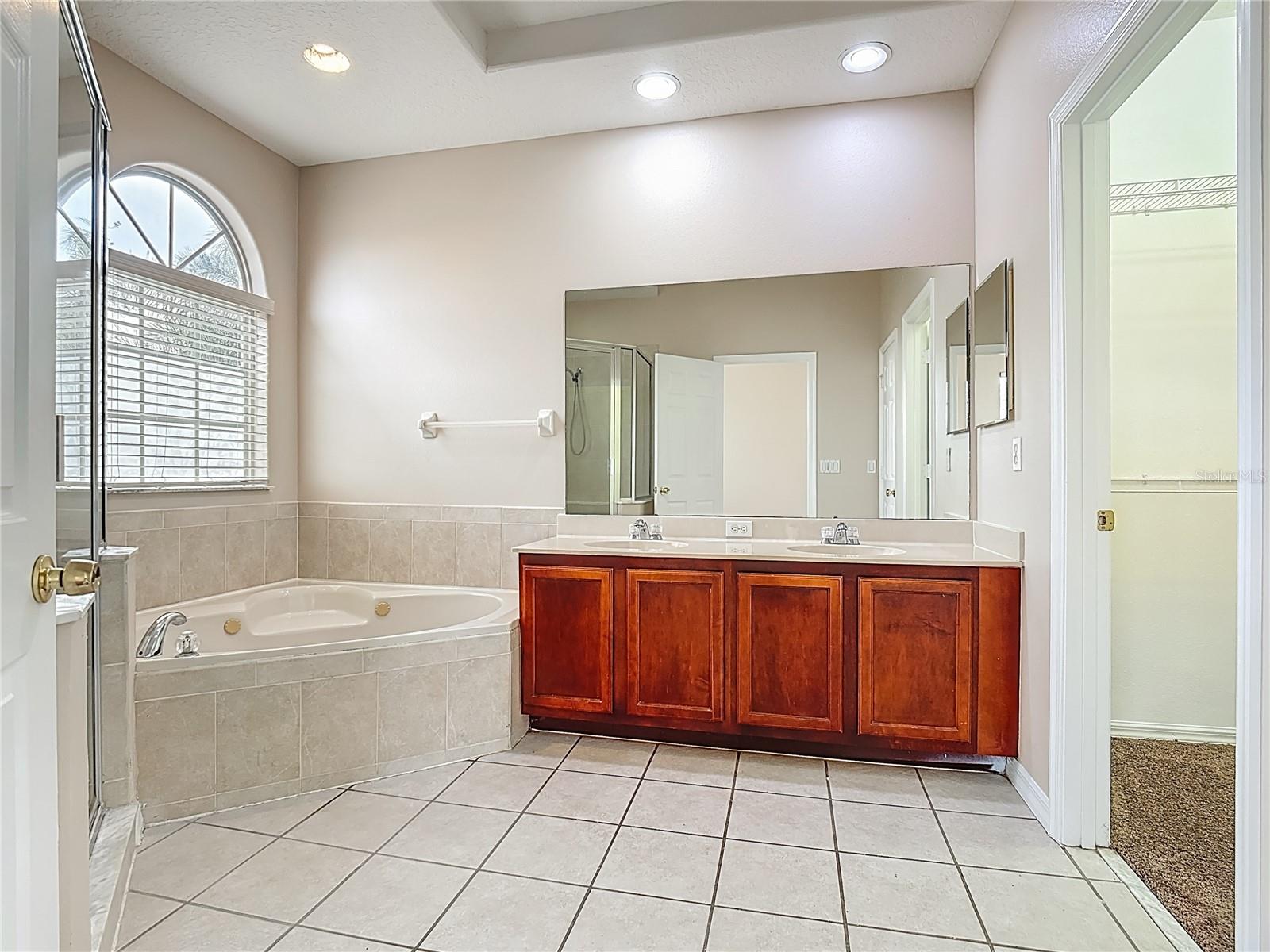 EAGLES NEST AT THE OAKS - Residential