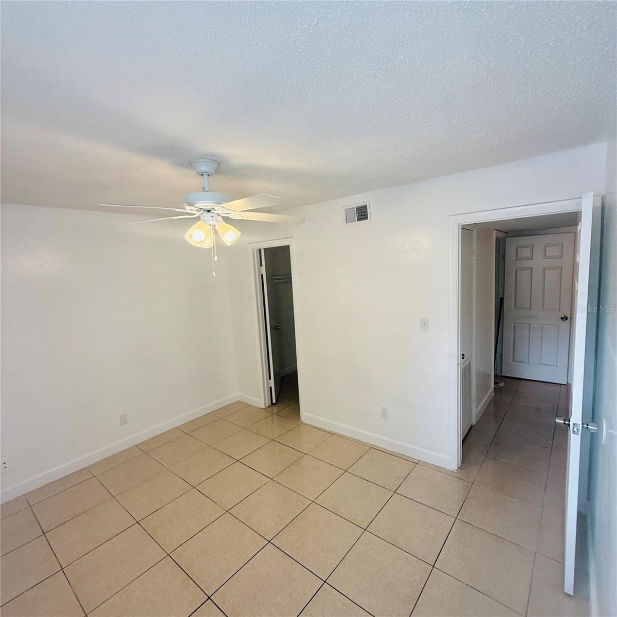 THE GREENS OF TOWNN COUNTRY - Residential