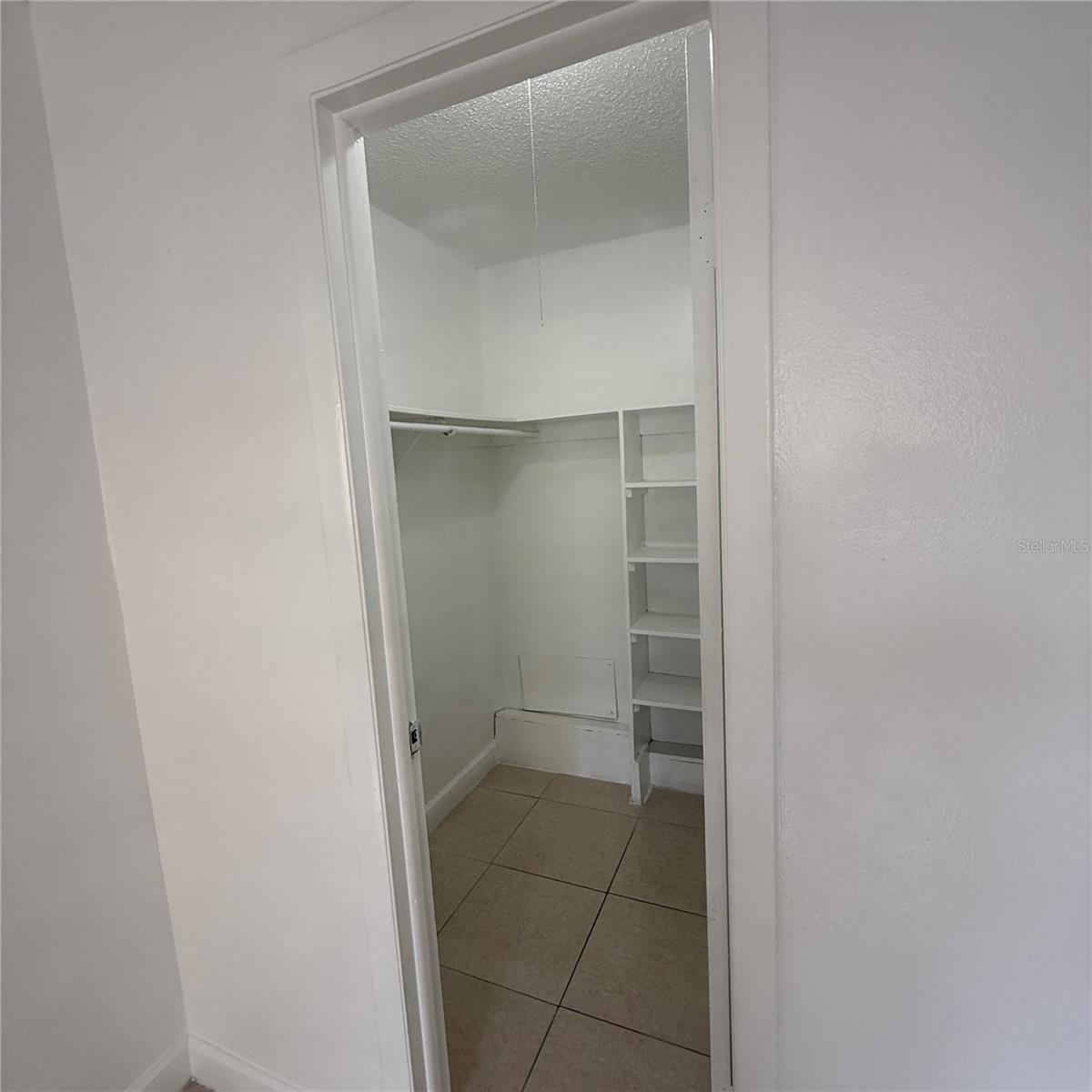 THE GREENS OF TOWNN COUNTRY - Residential