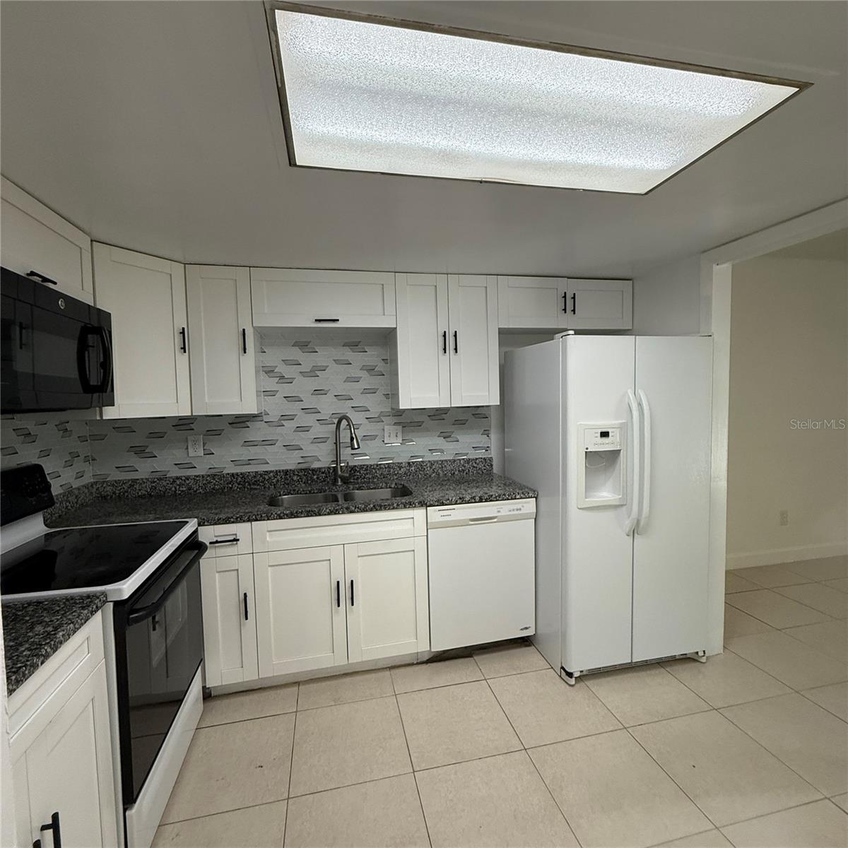 THE GREENS OF TOWNN COUNTRY - Residential