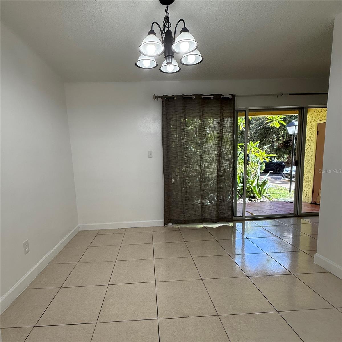 THE GREENS OF TOWNN COUNTRY - Residential