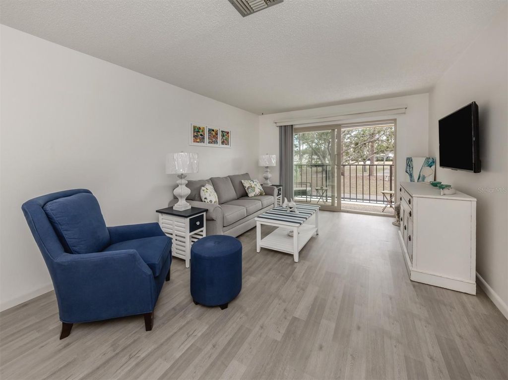 Photo of 533 Parkdale Mews #533, Venice, FL 34285 (MLS # N6141406)