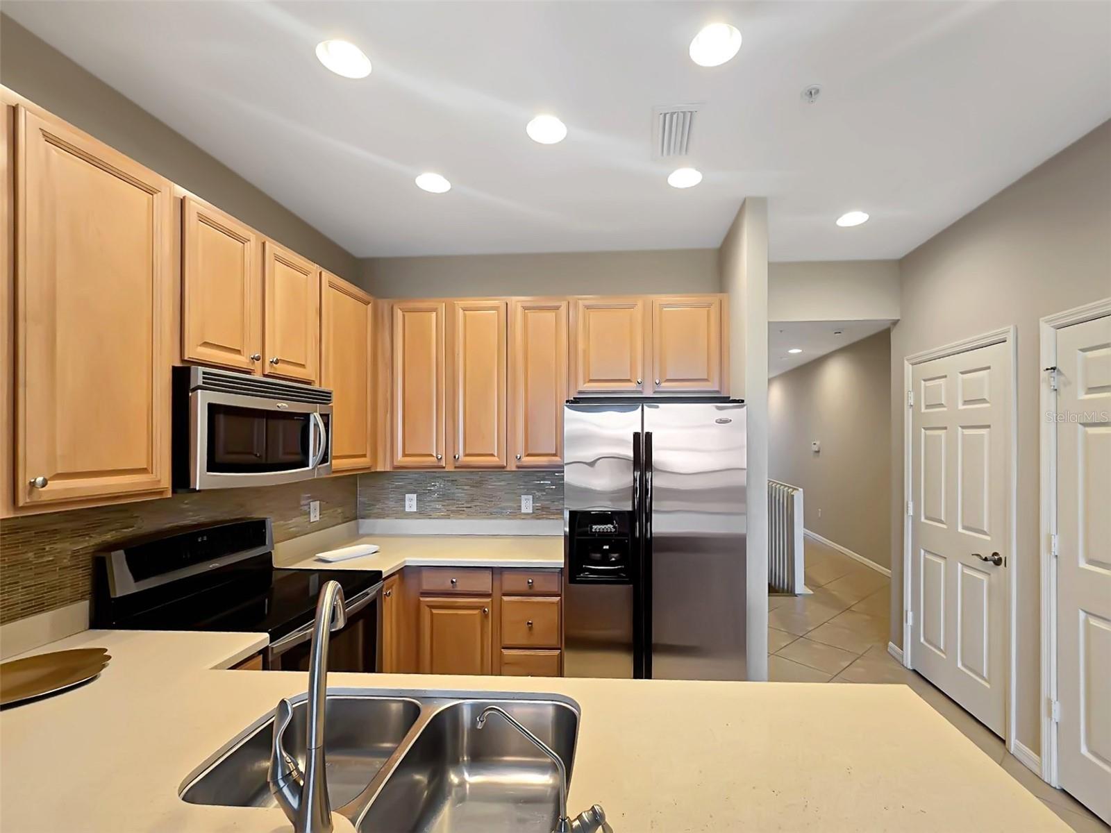 PALMA SOLA TRACE - Residential Lease