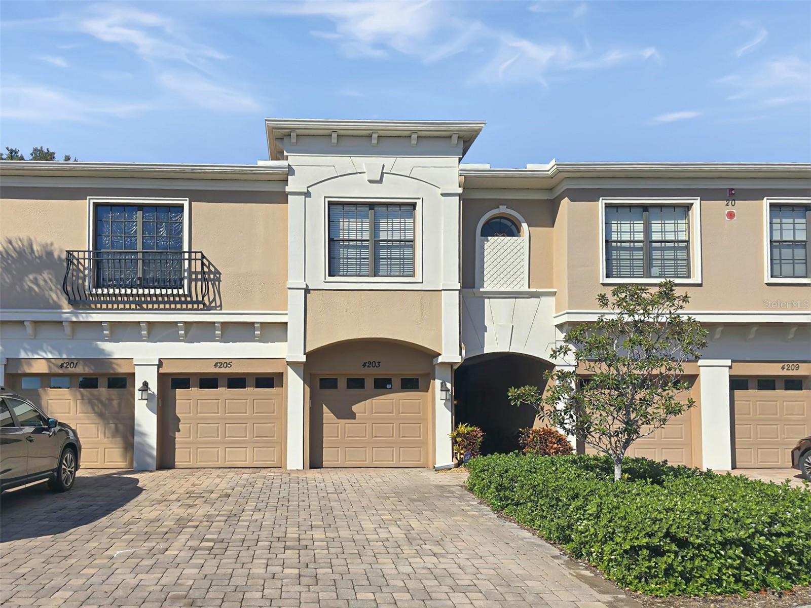 PALMA SOLA TRACE - Residential Lease