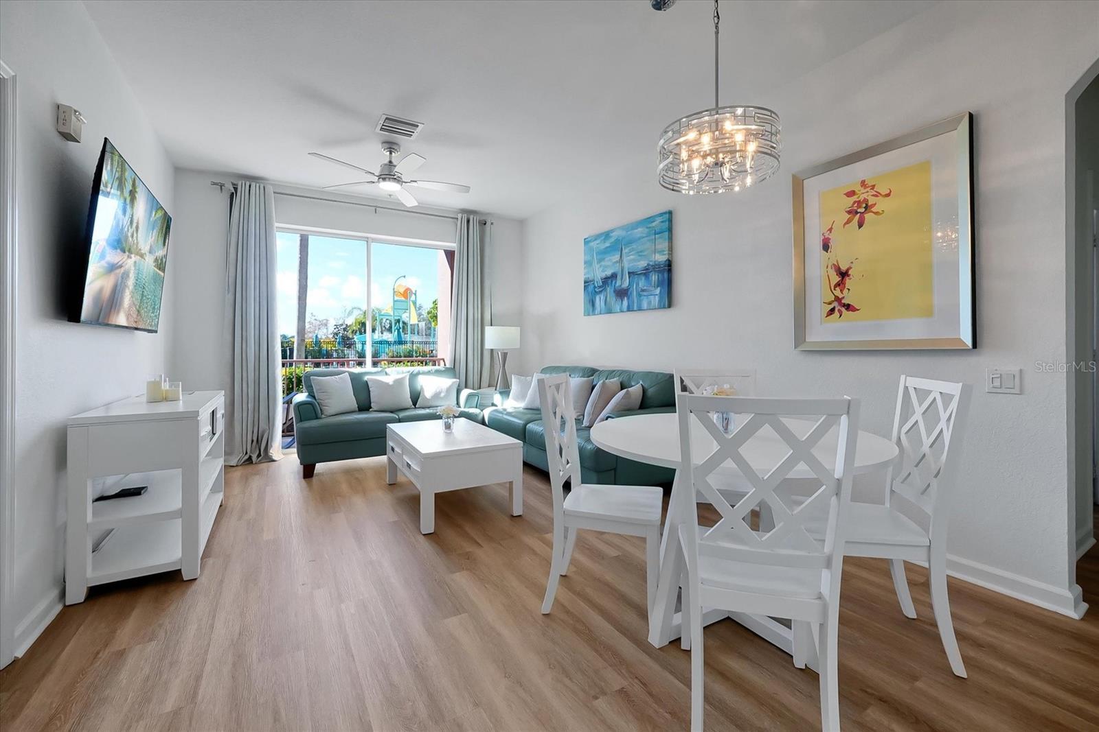 4862 CAYVIEW AVENUE 102