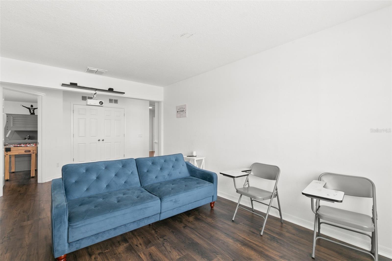 K-BAR RANCH-PCL E - Residential Lease