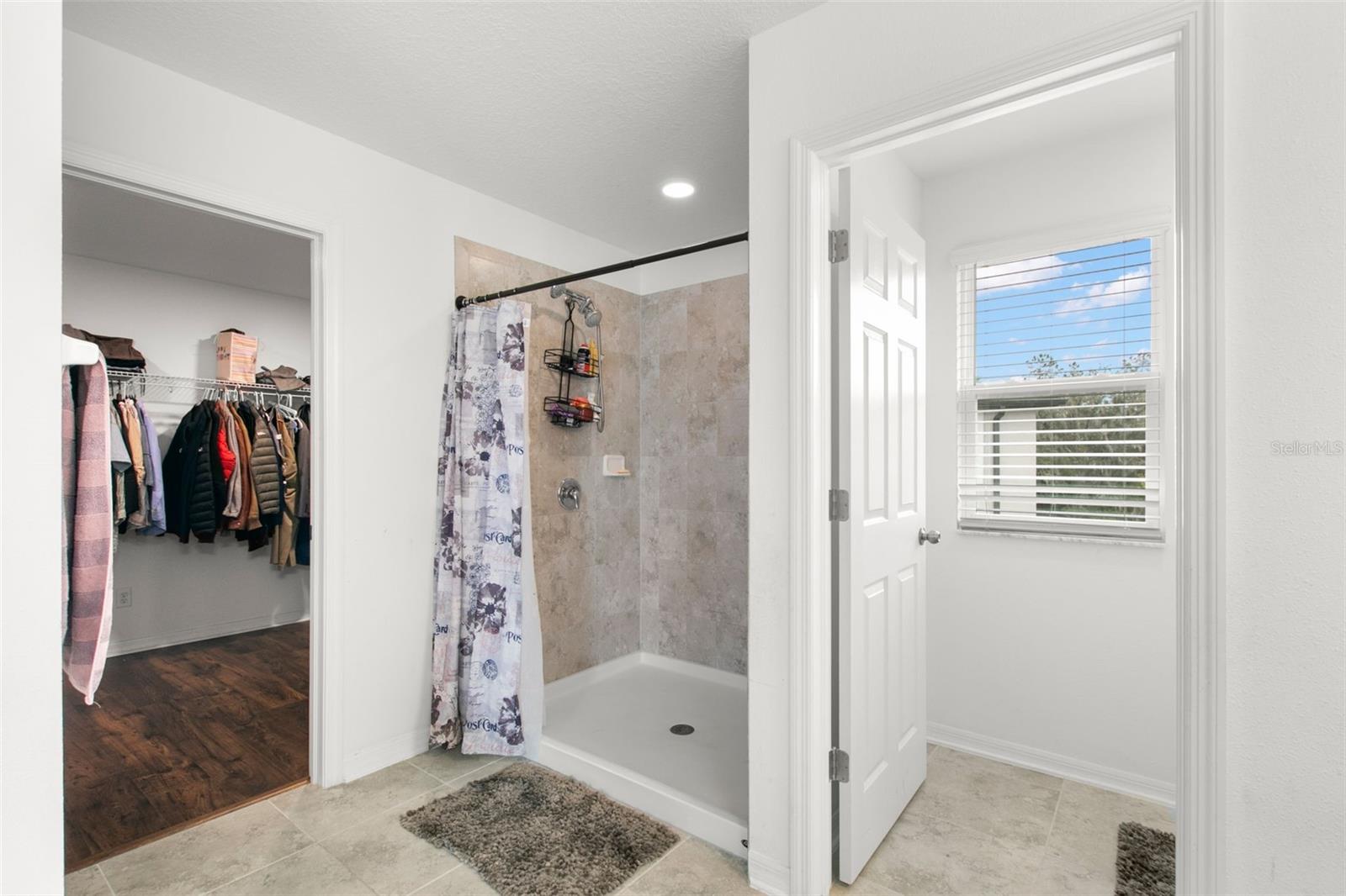 K-BAR RANCH-PCL E - Residential Lease