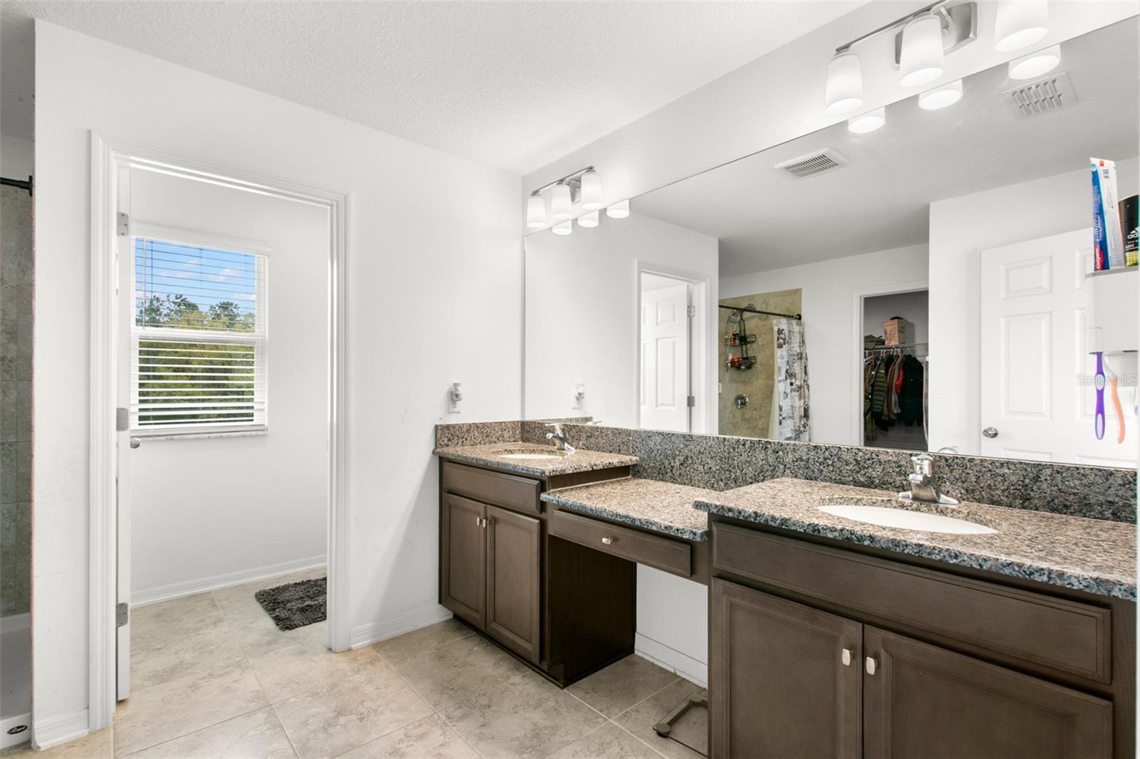 K-BAR RANCH-PCL E - Residential Lease