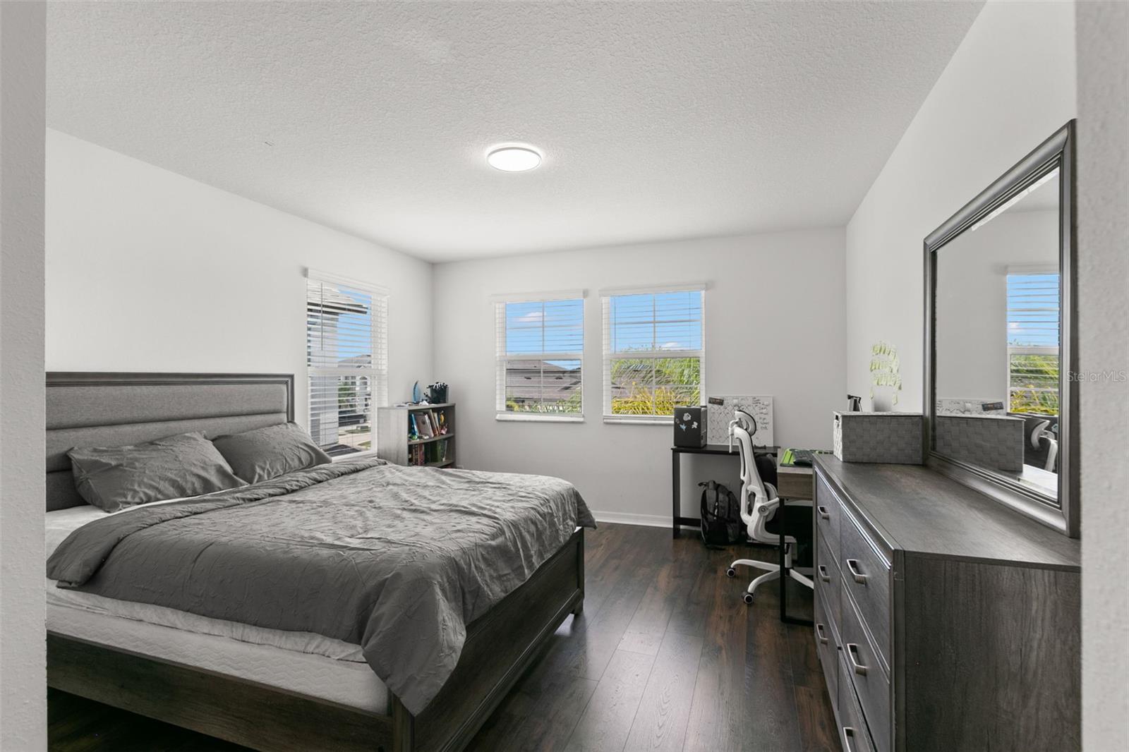 K-BAR RANCH-PCL E - Residential Lease