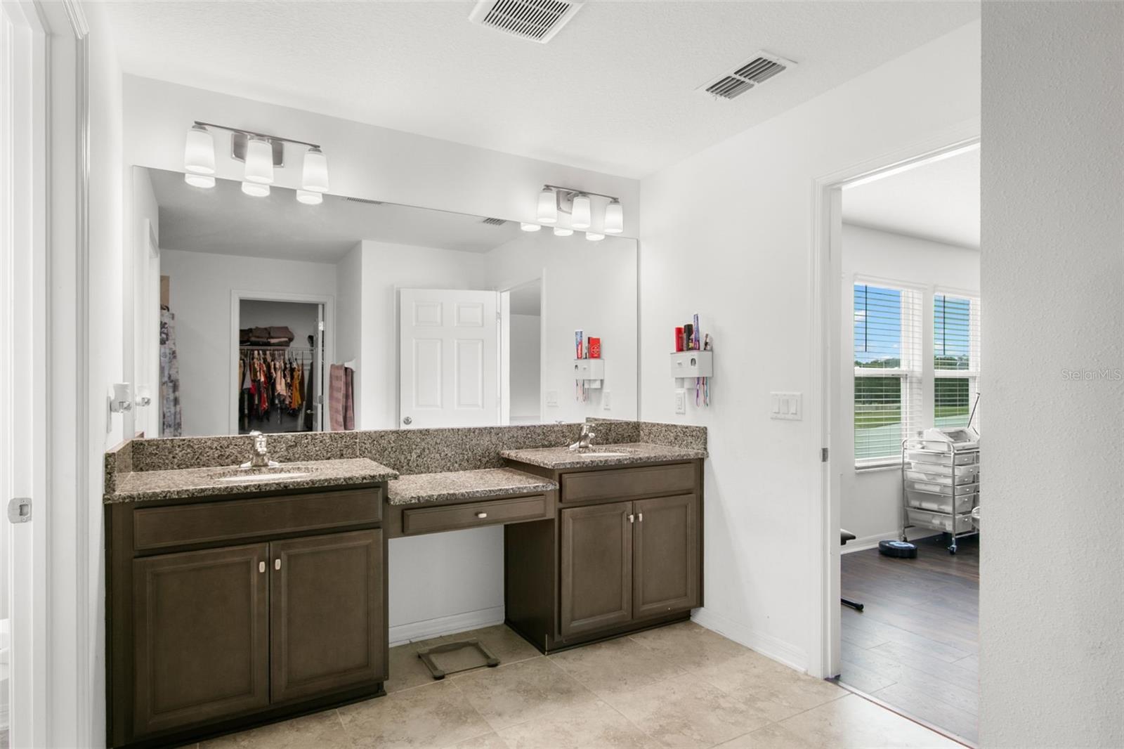 K-BAR RANCH-PCL E - Residential Lease