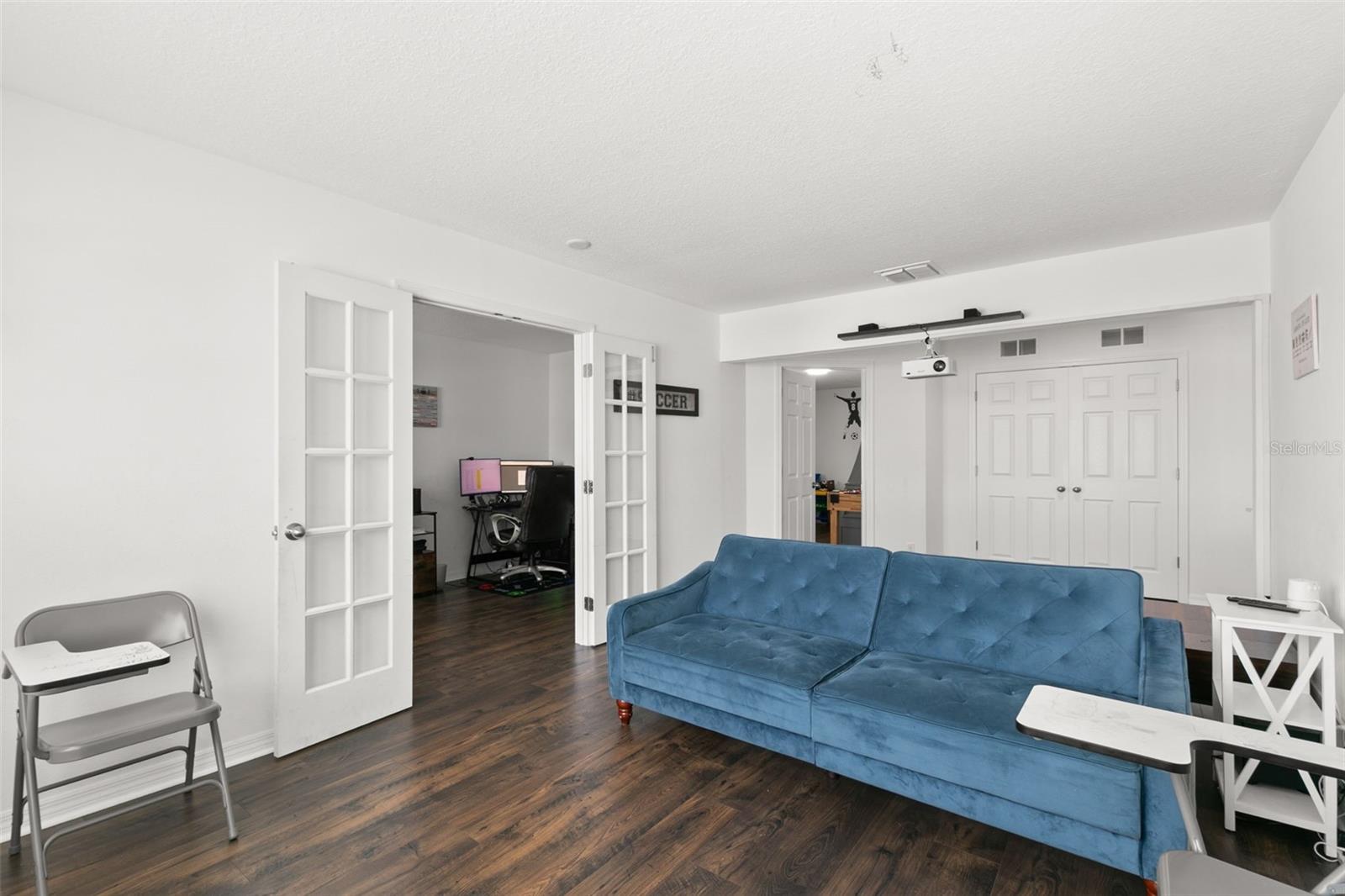 K-BAR RANCH-PCL E - Residential Lease