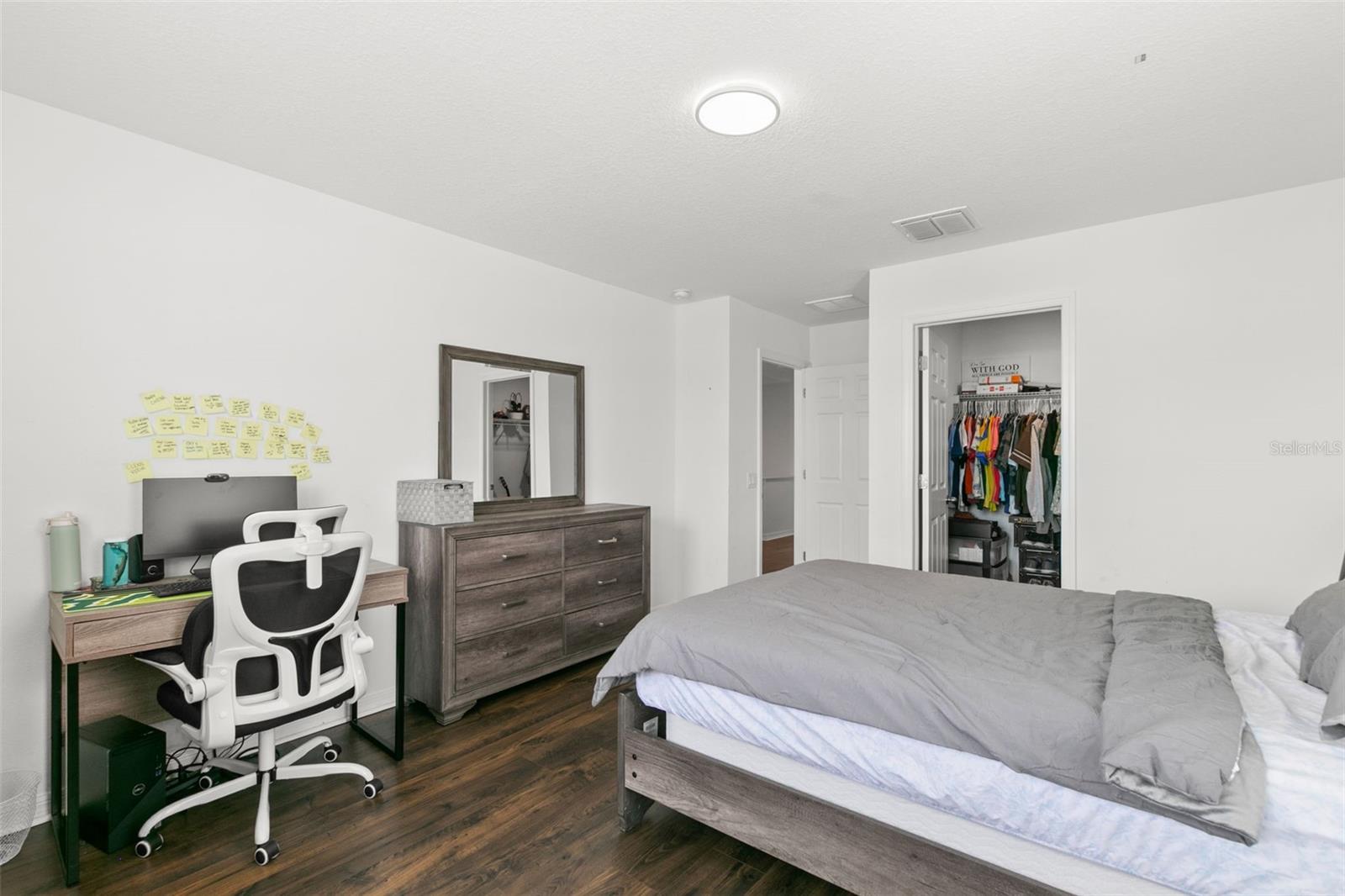 K-BAR RANCH-PCL E - Residential Lease
