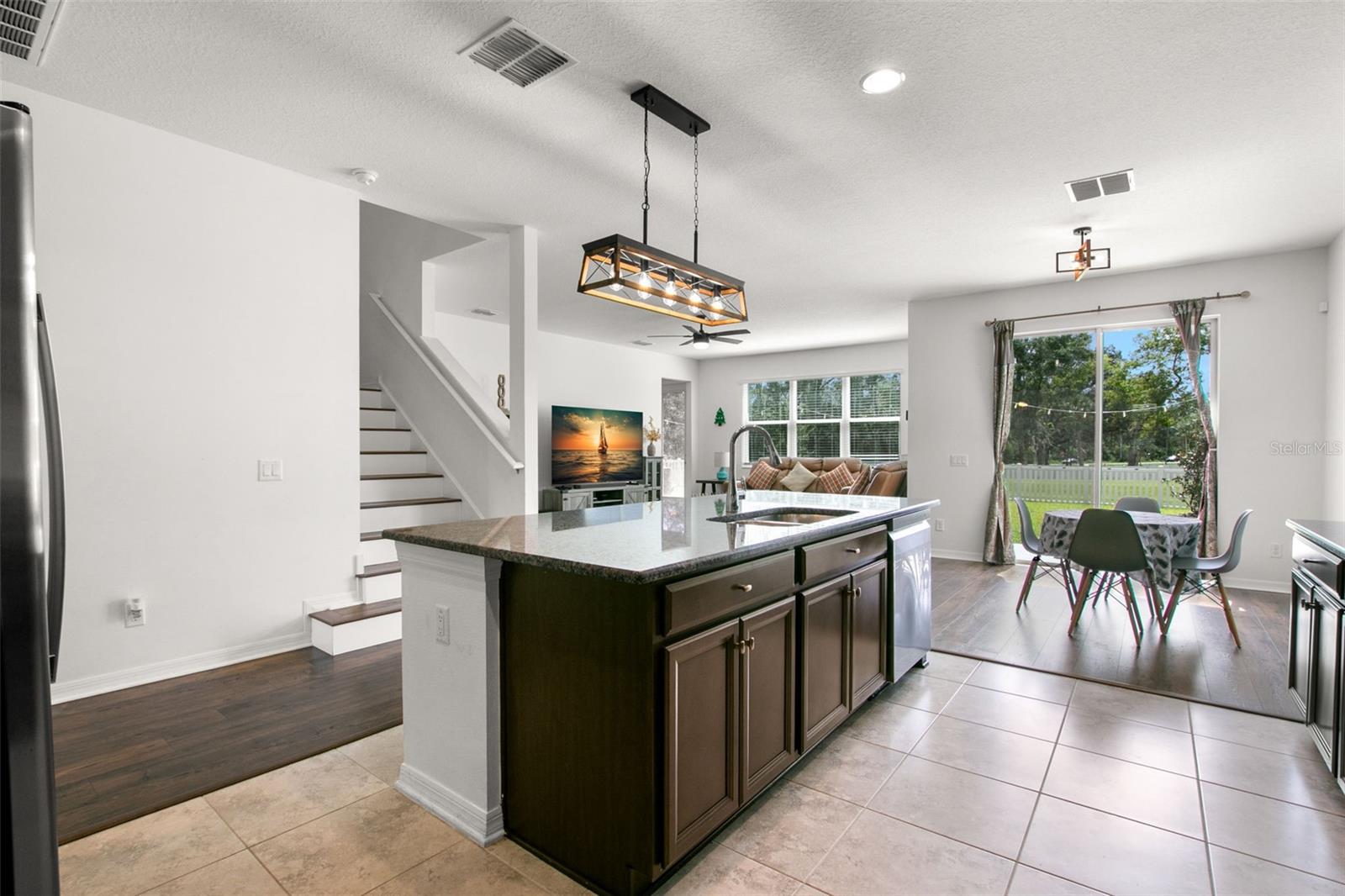 K-BAR RANCH-PCL E - Residential Lease