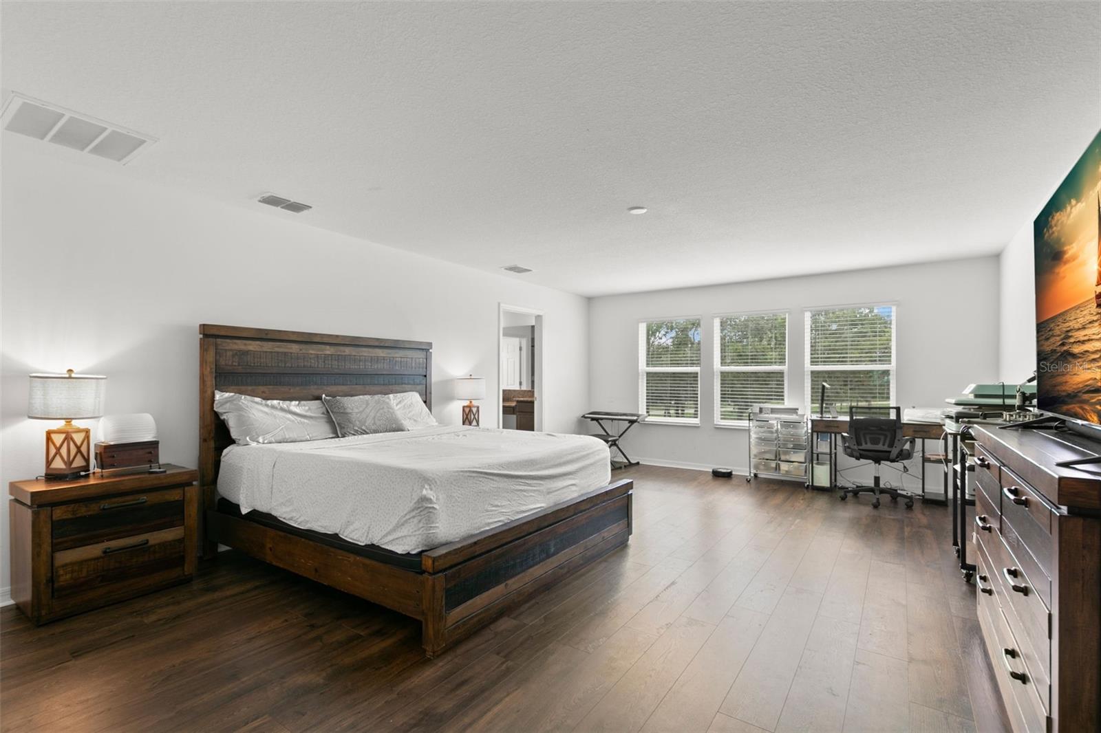 K-BAR RANCH-PCL E - Residential Lease