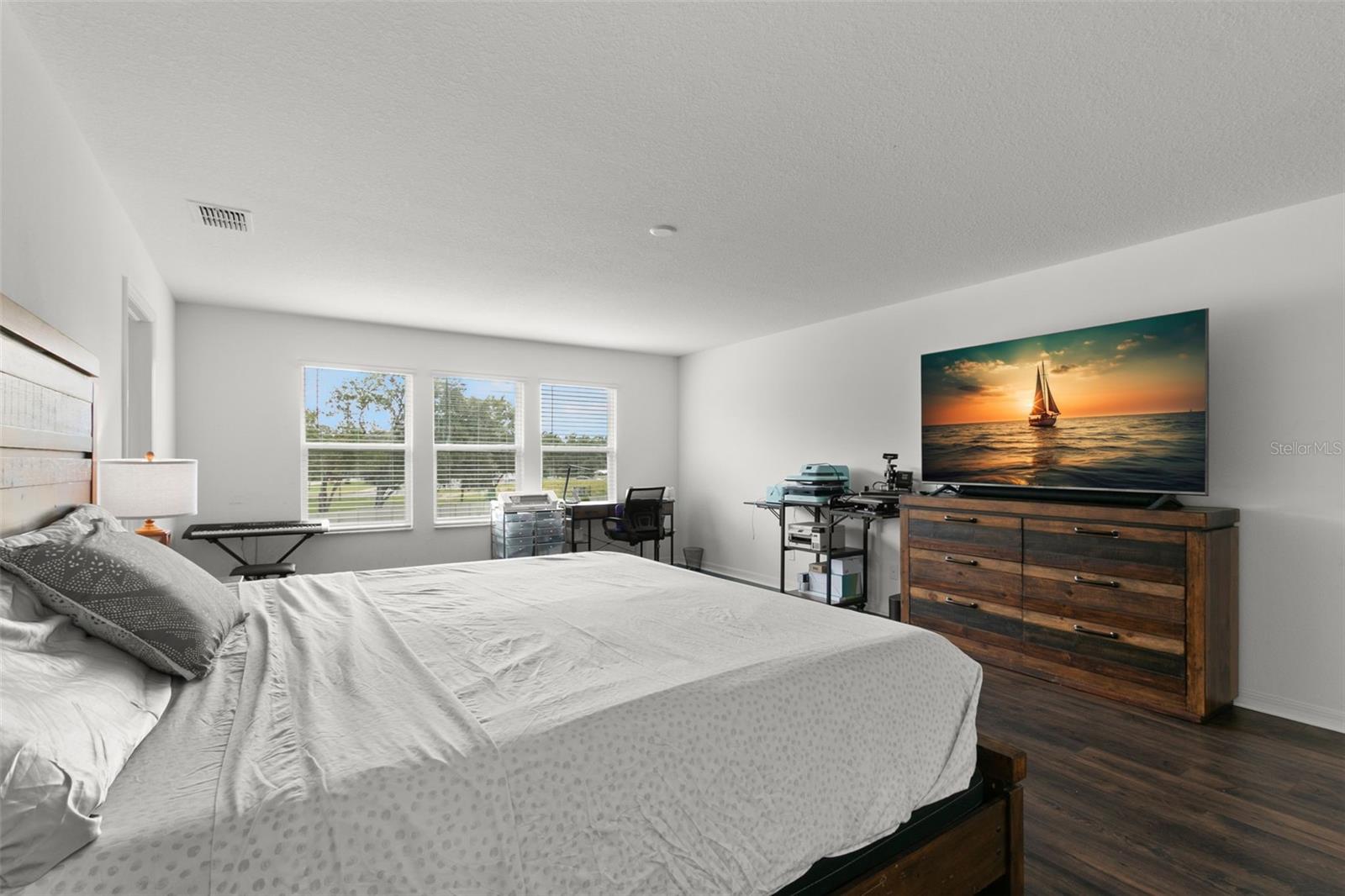 K-BAR RANCH-PCL E - Residential Lease