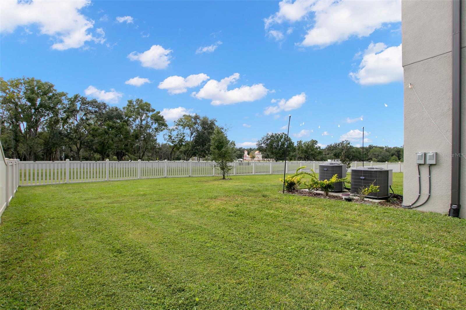 K-BAR RANCH-PCL E - Residential Lease