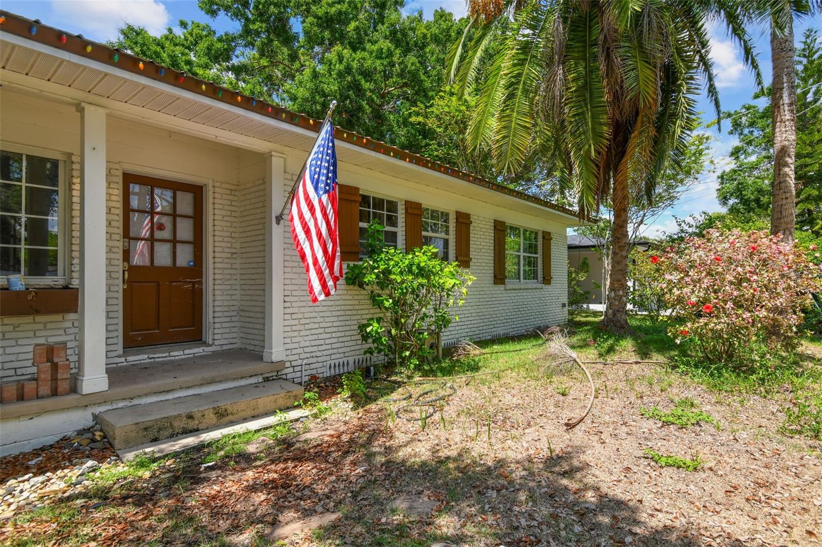 5107 W AZEELE STREET