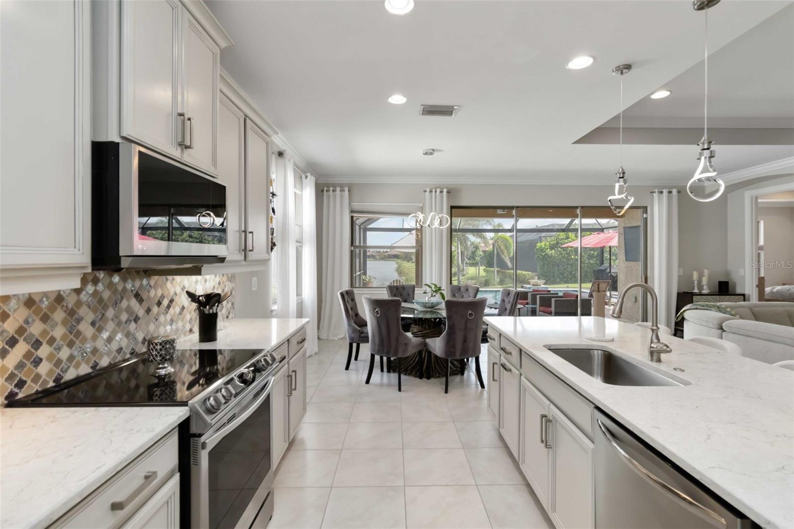 TOSCANA ISLES - Residential