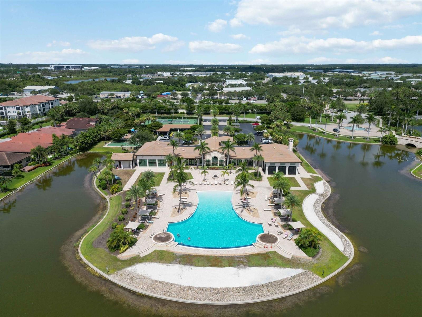 TOSCANA ISLES - Residential