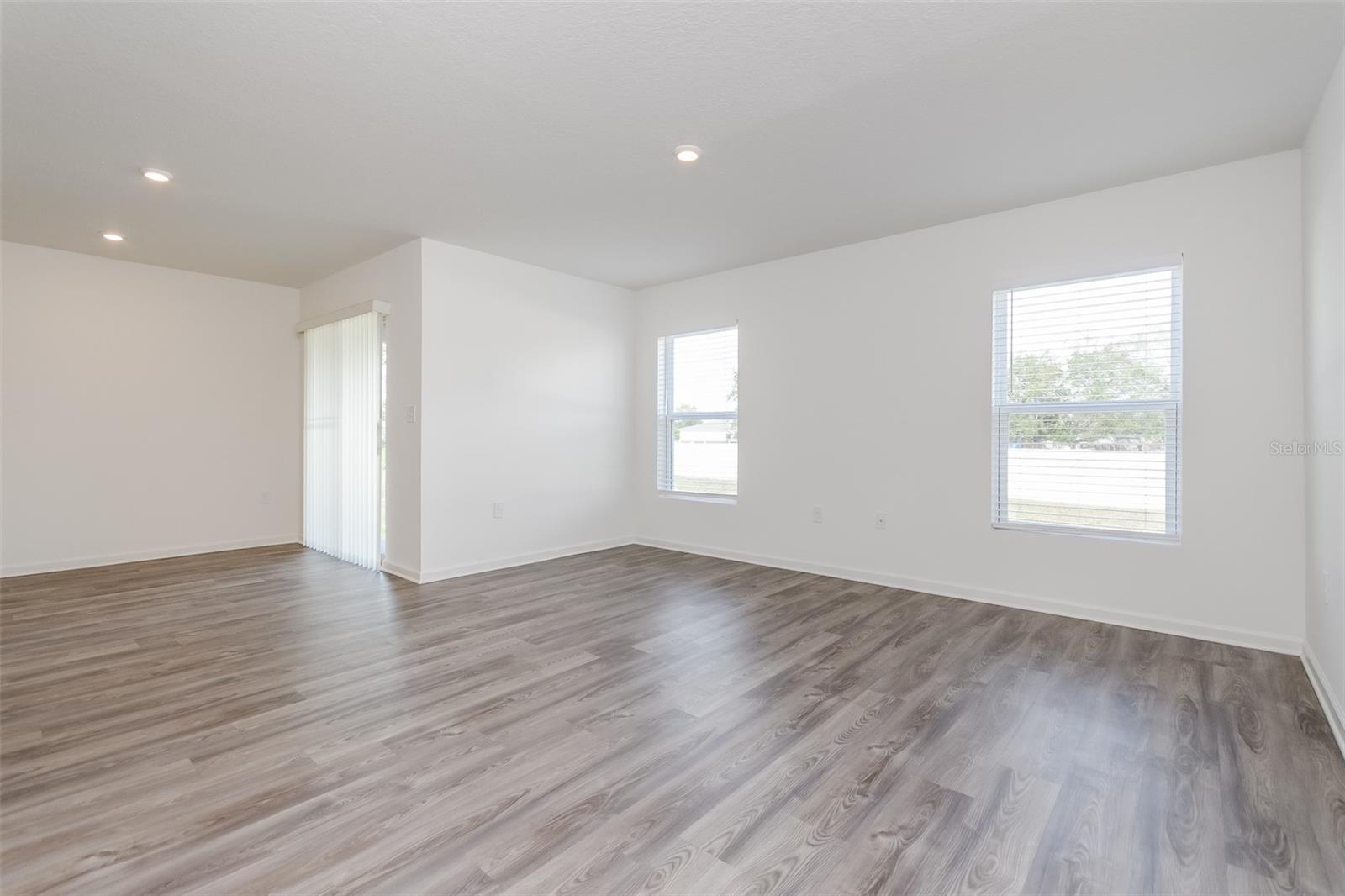 BRADBURY CRK PH I - Residential Lease