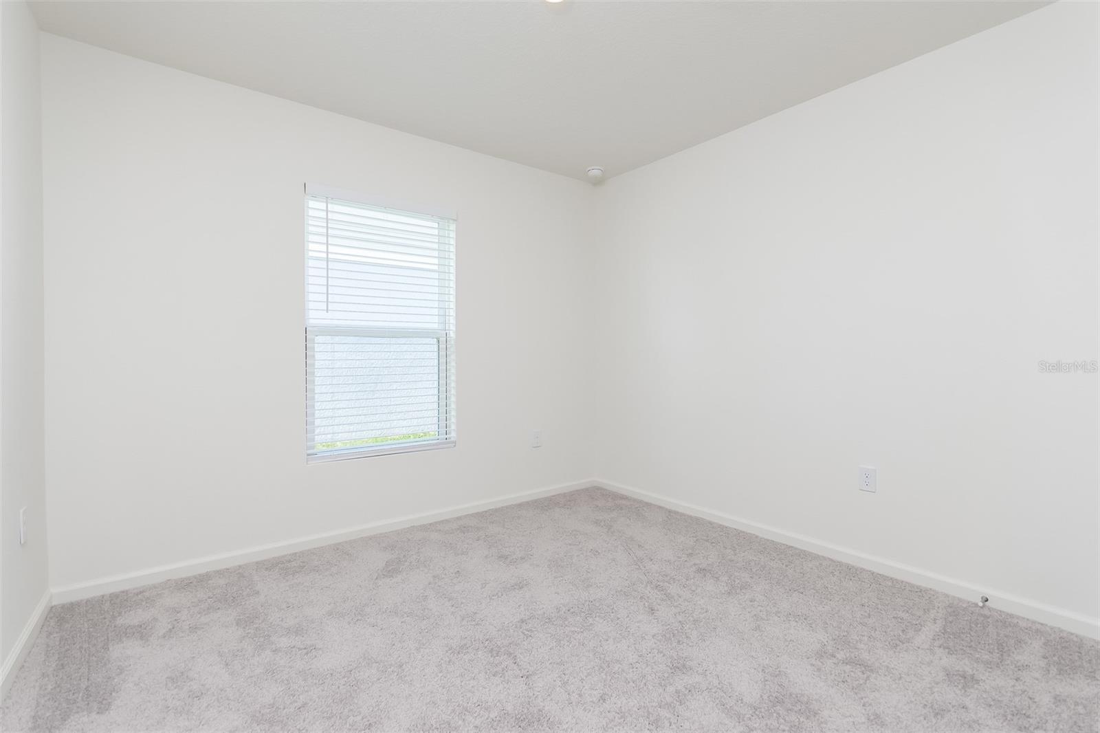 BRADBURY CRK PH I - Residential Lease