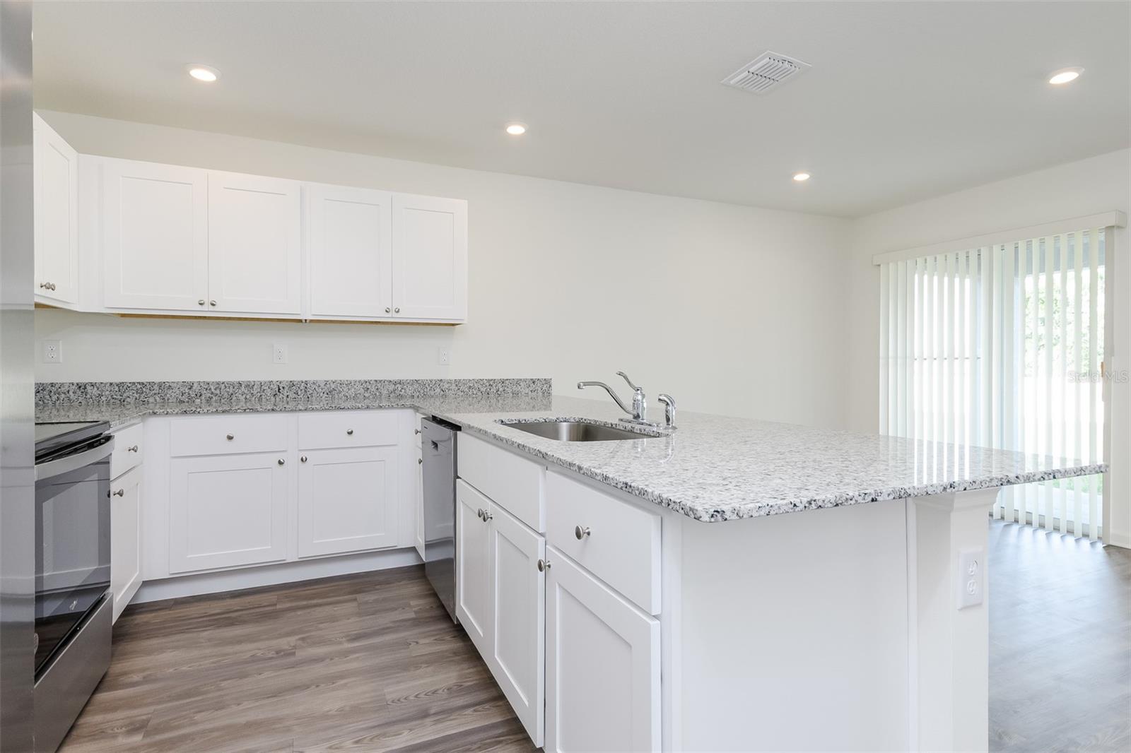 BRADBURY CRK PH I - Residential Lease