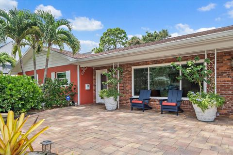 252 S GARDEN CIRCLE BELLEAIR FL 33756