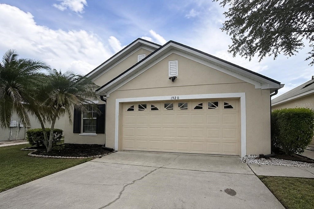 Photo of 1920 Commander Way, Kissimmee, FL 34746 (MLS # O6439218)