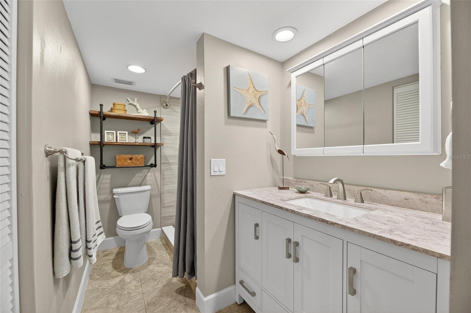 ANCHOR POINT A CONDO - Residential