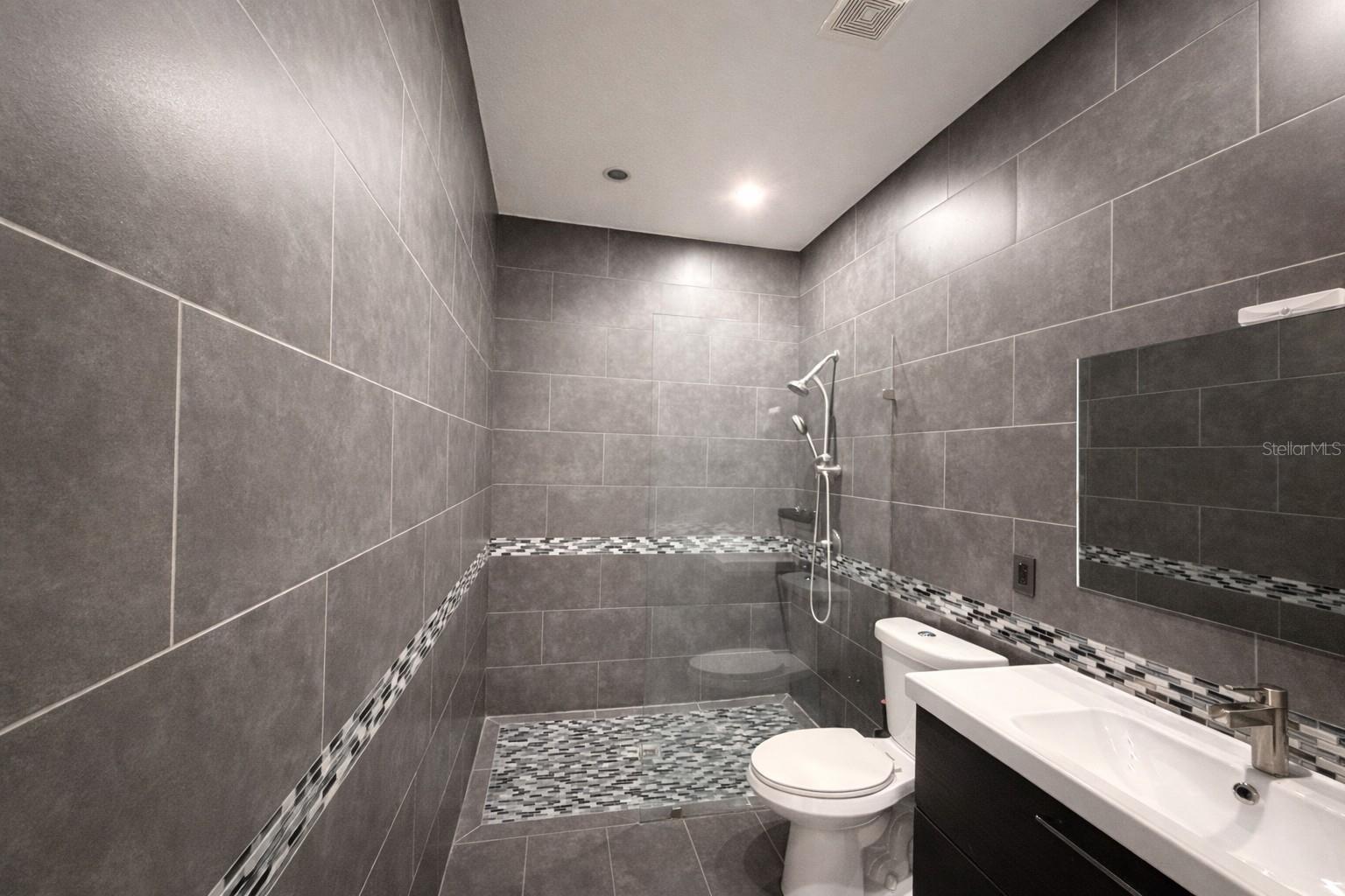 ESTANCIA - Residential