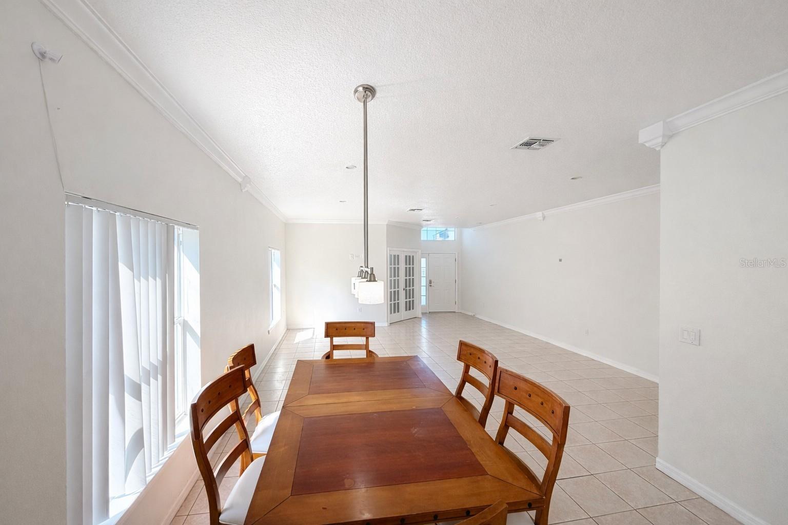 ESTANCIA - Residential