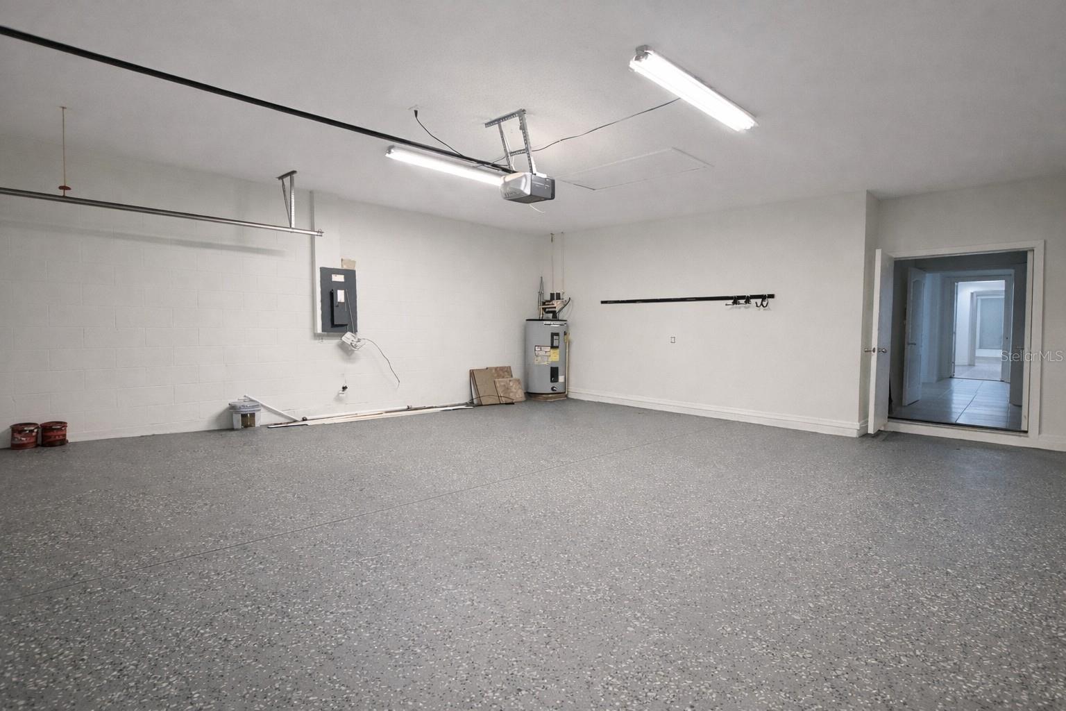 ESTANCIA - Residential