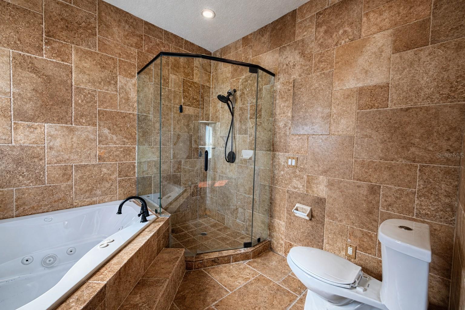 ESTANCIA - Residential