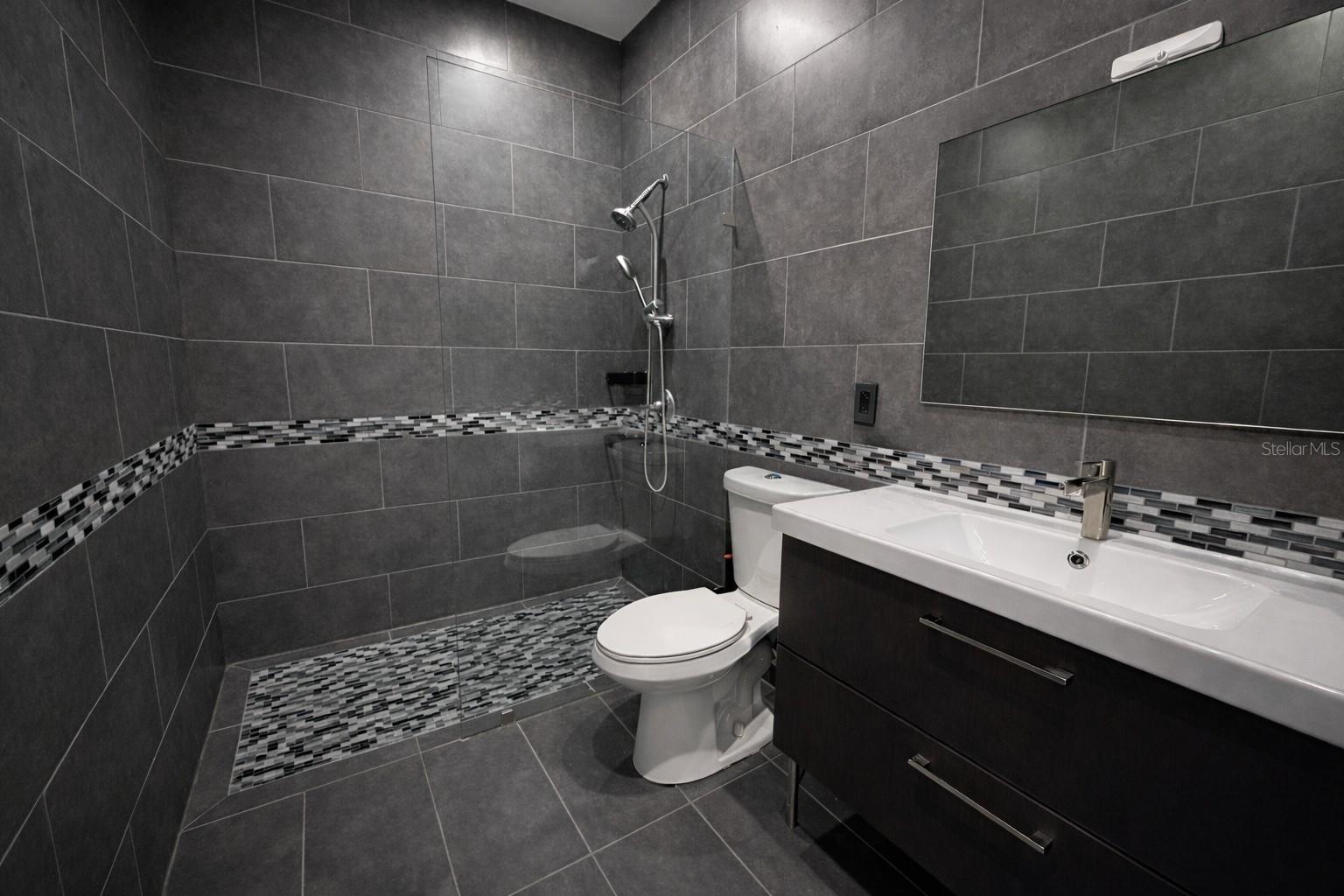 ESTANCIA - Residential