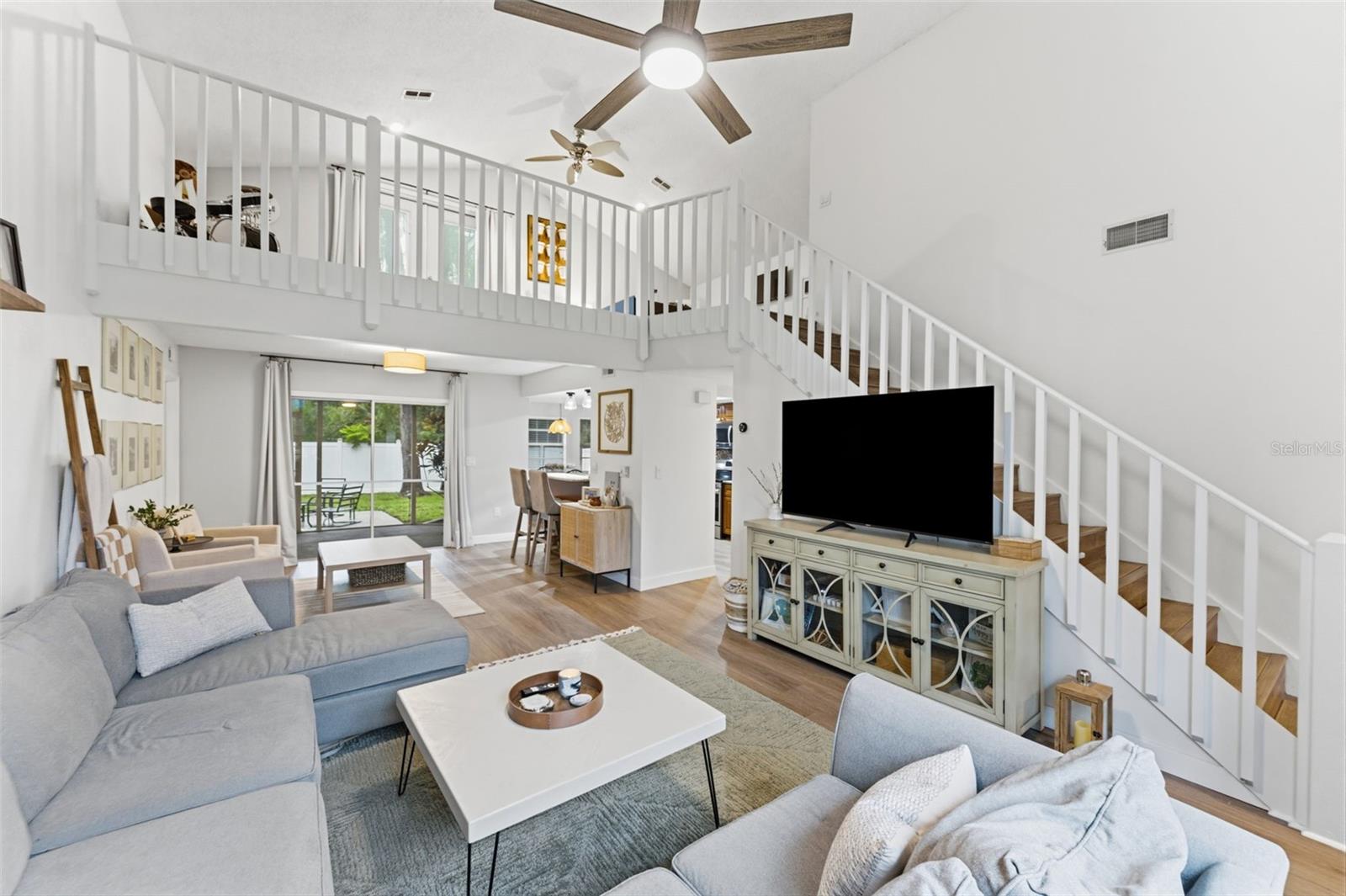 7226 HUMMINGBIRD LANE