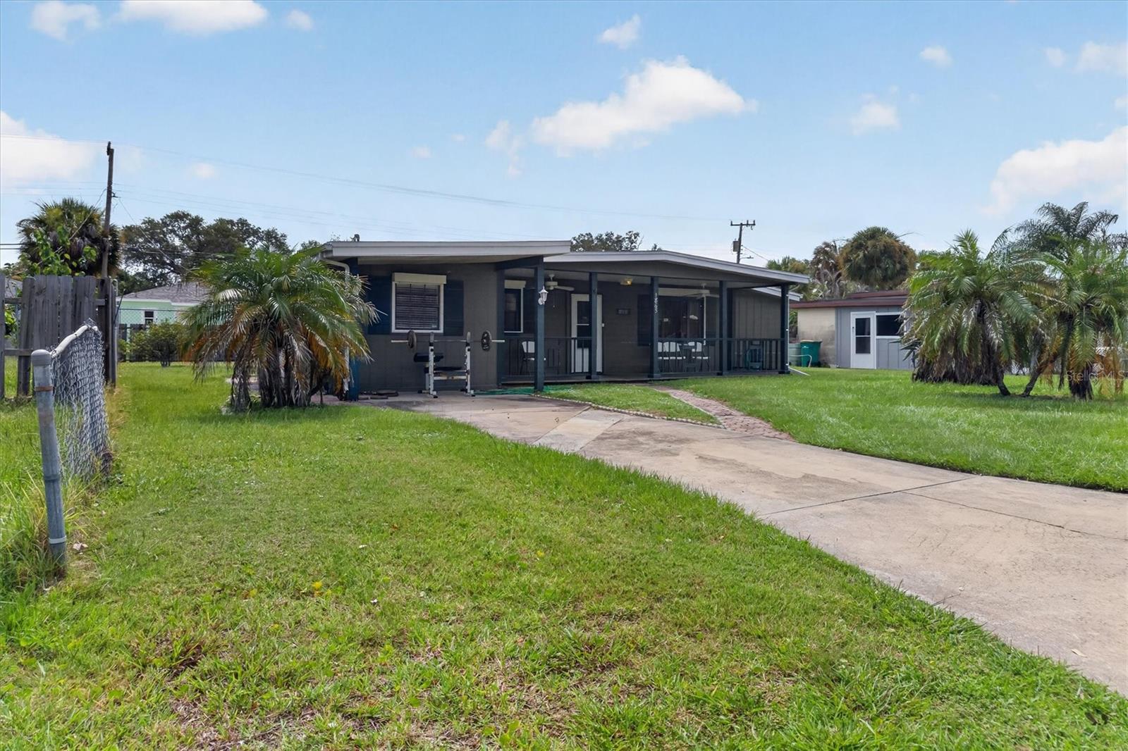 1865 CEDARWOOD DRIVE
