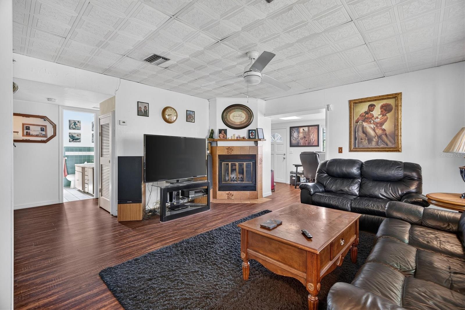 1865 CEDARWOOD DRIVE