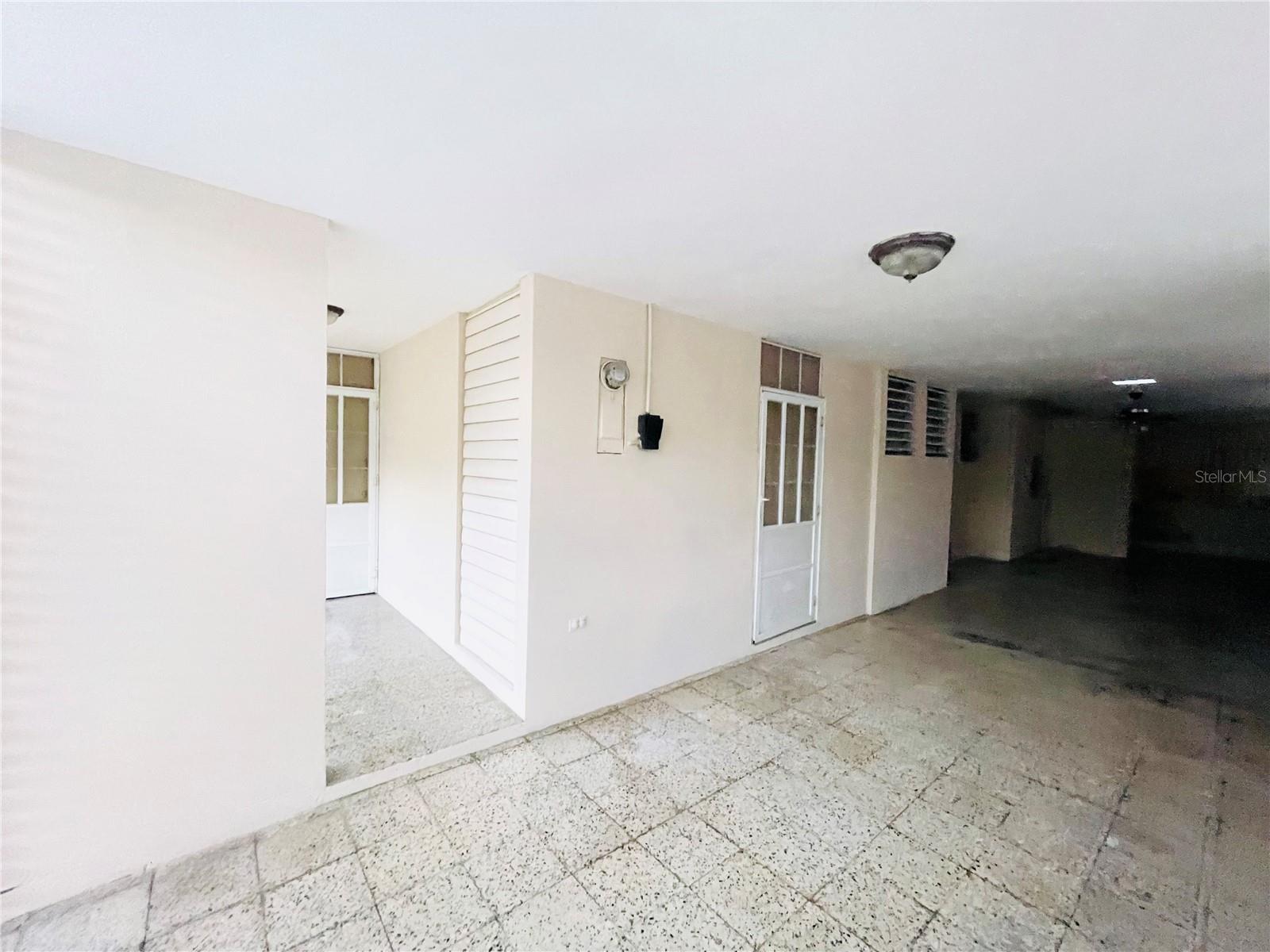 URB. FLAMBOYANES - Residential