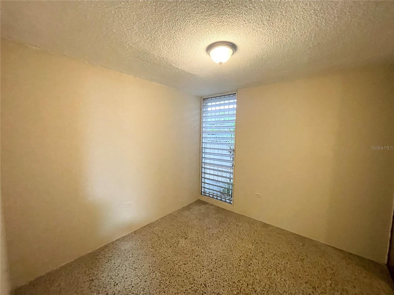 URB. FLAMBOYANES - Residential