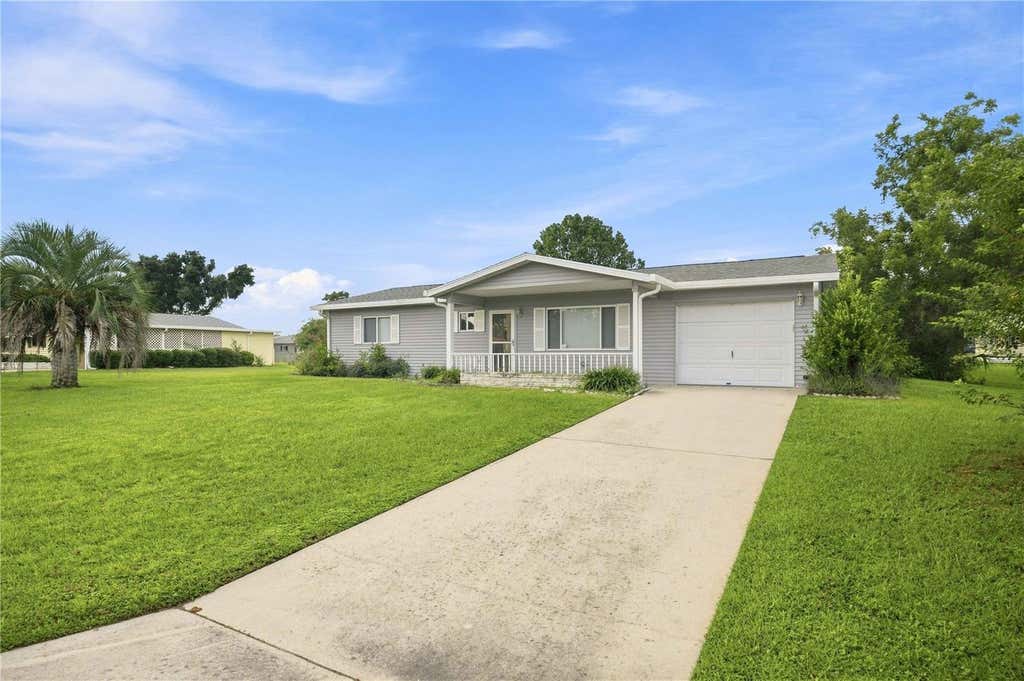 Photo of 6362 SW 106th Place, Ocala, FL 34476 (MLS # OM730938)