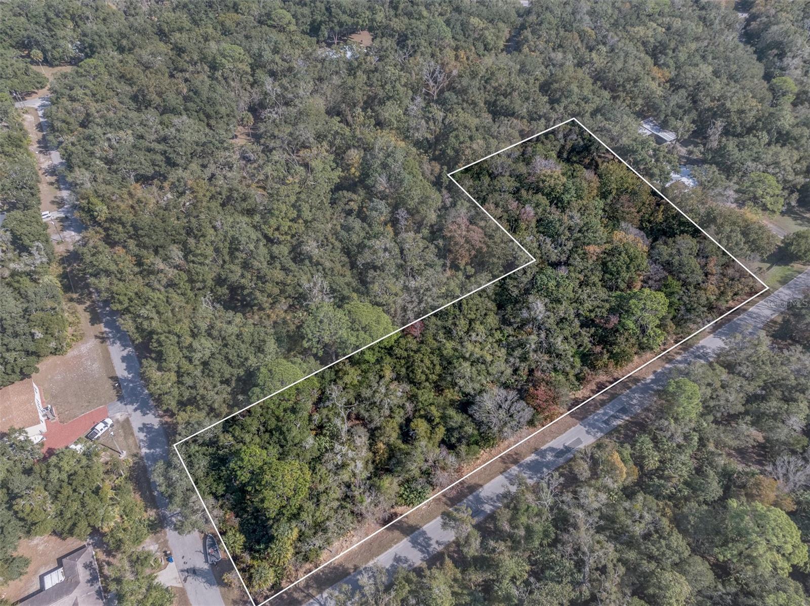 CRYSTAL MANOR UNIT 02 - Land