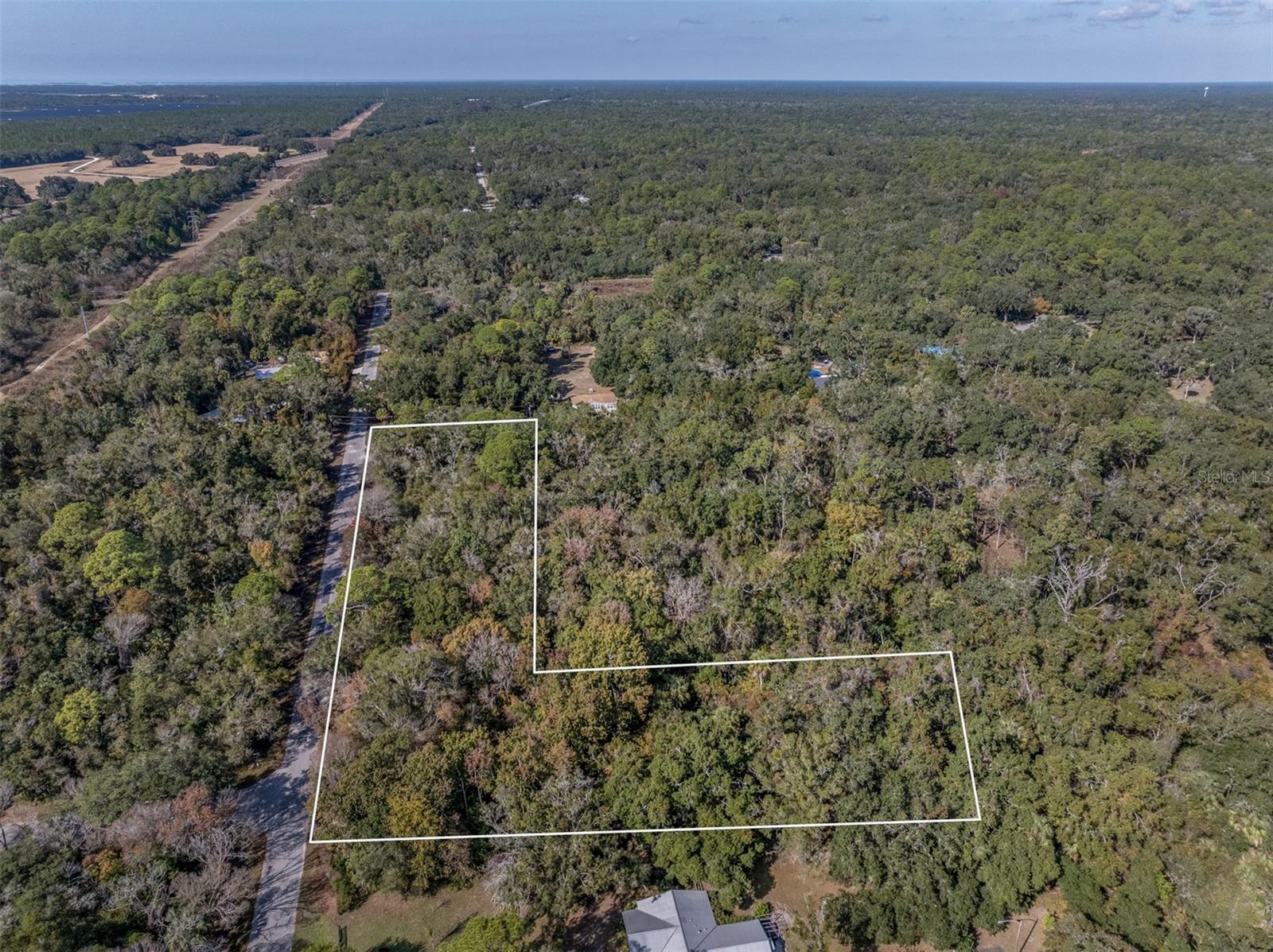 CRYSTAL MANOR UNIT 02 - Land