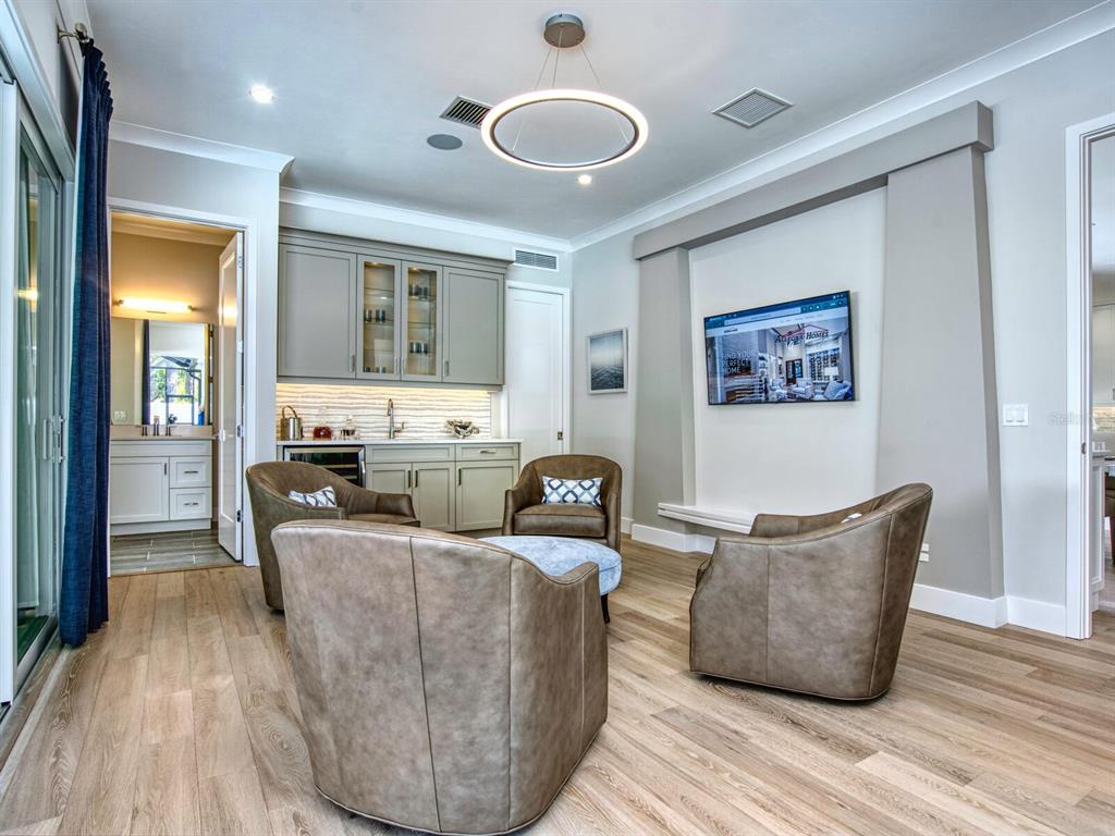 HARTSDALE - Residential