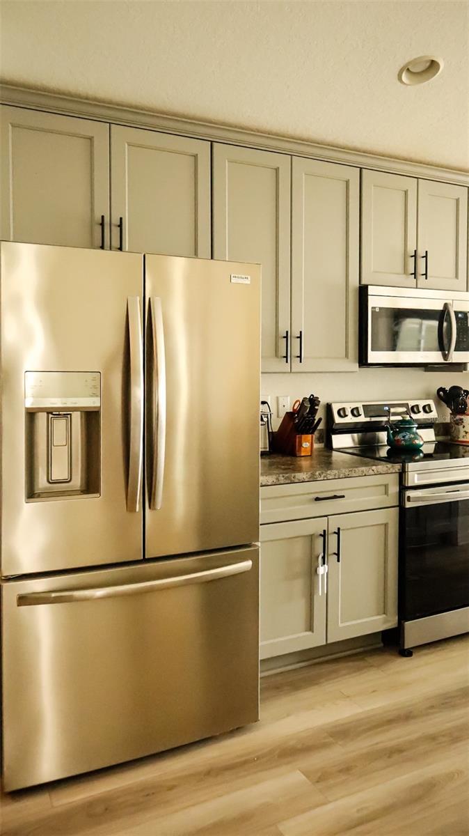 LAKE BYRD SHORES - Residential