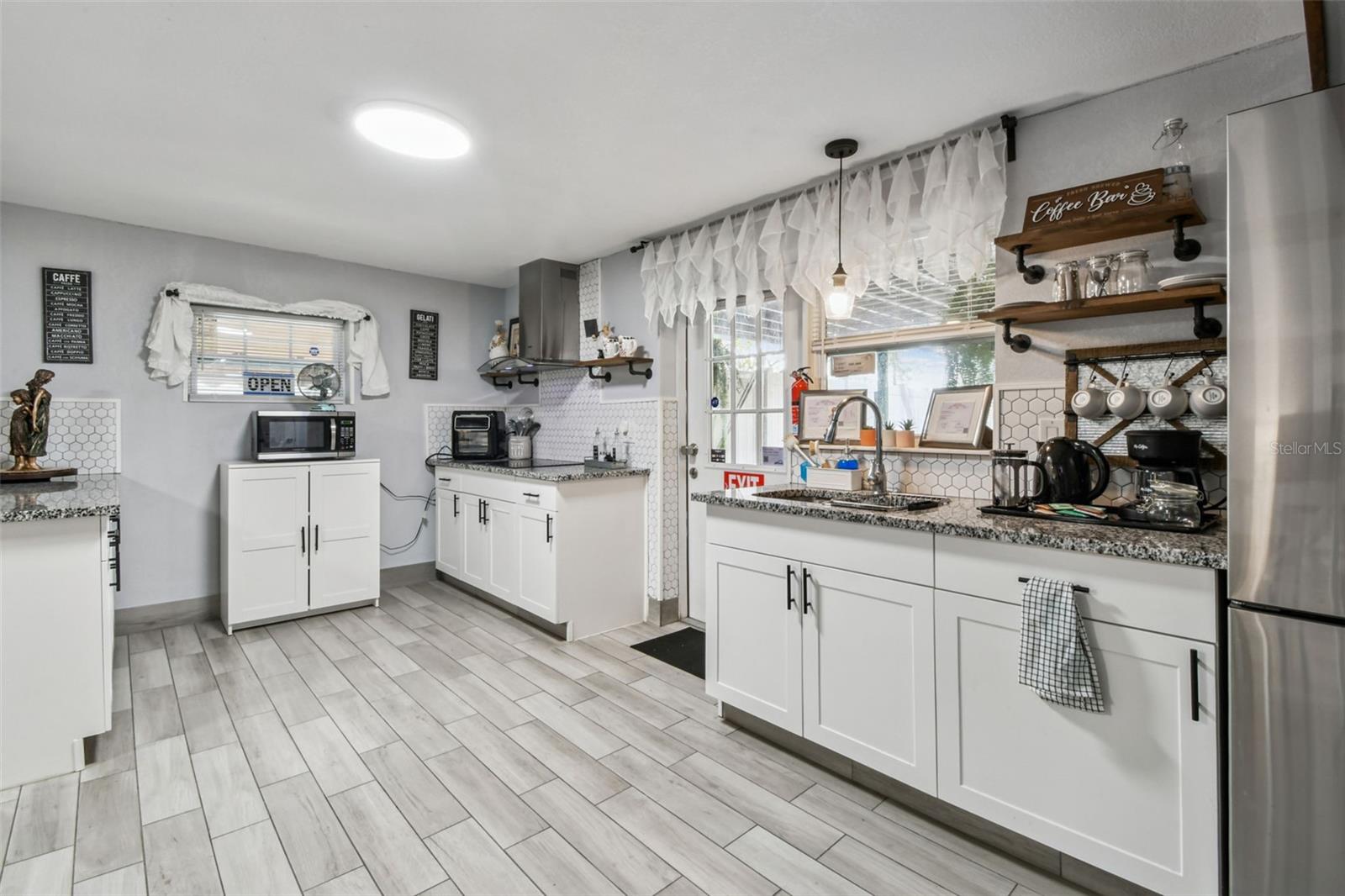 LAKE VIEW PARK SUB - Residential