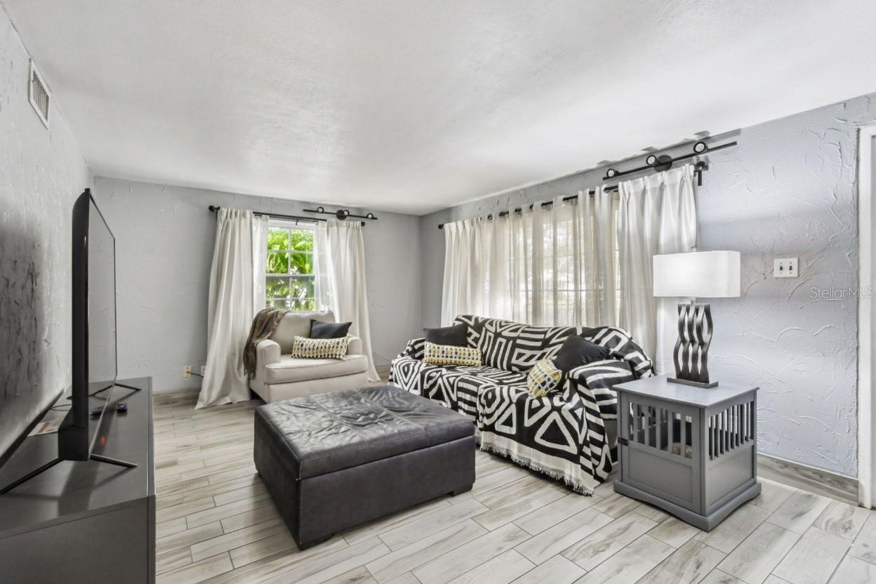 LAKE VIEW PARK SUB - Residential