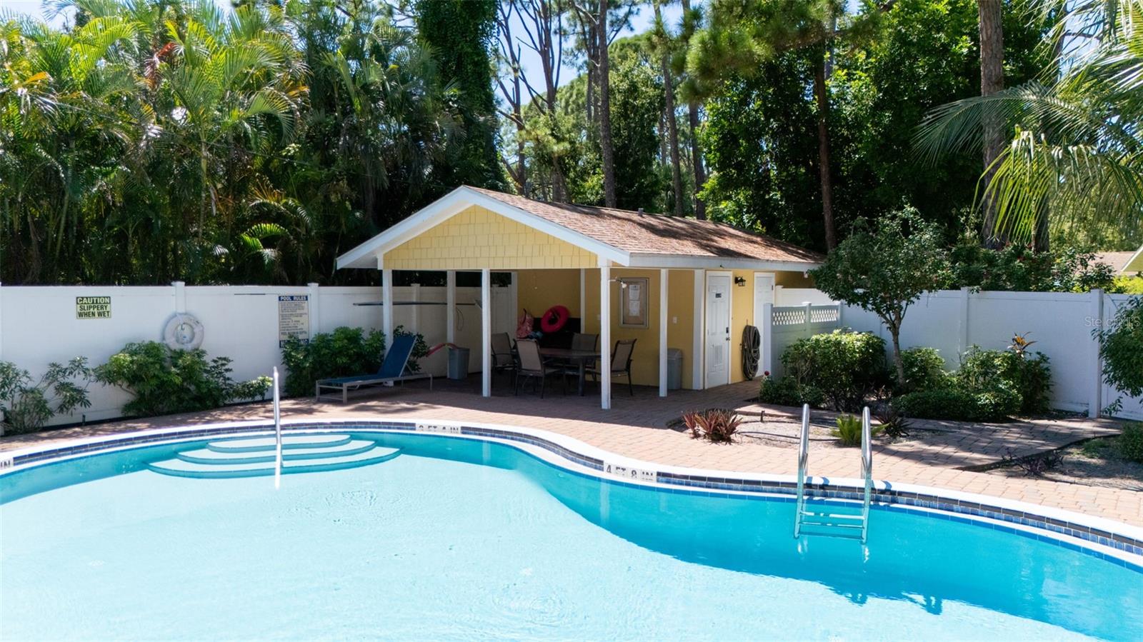 13 SUMMER WIND - Residential