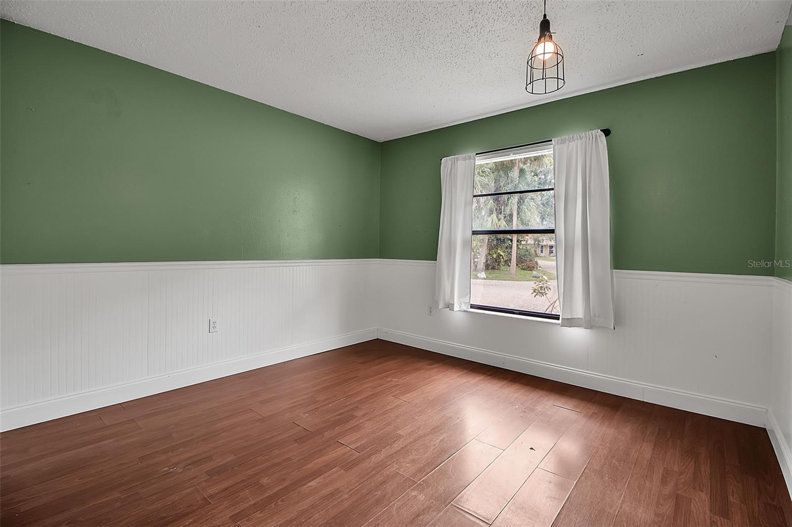 13 SUMMER WIND - Residential