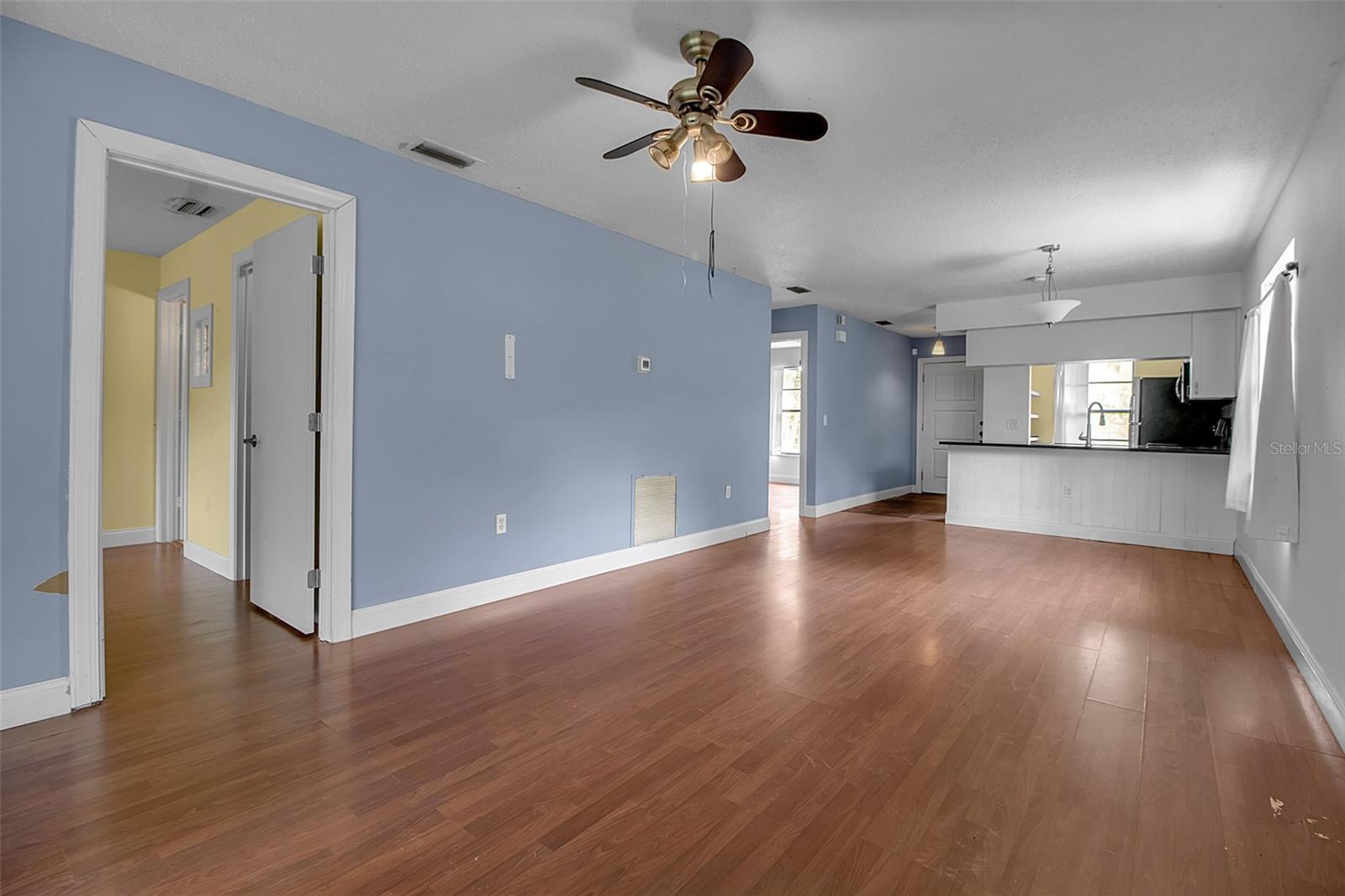 13 SUMMER WIND - Residential