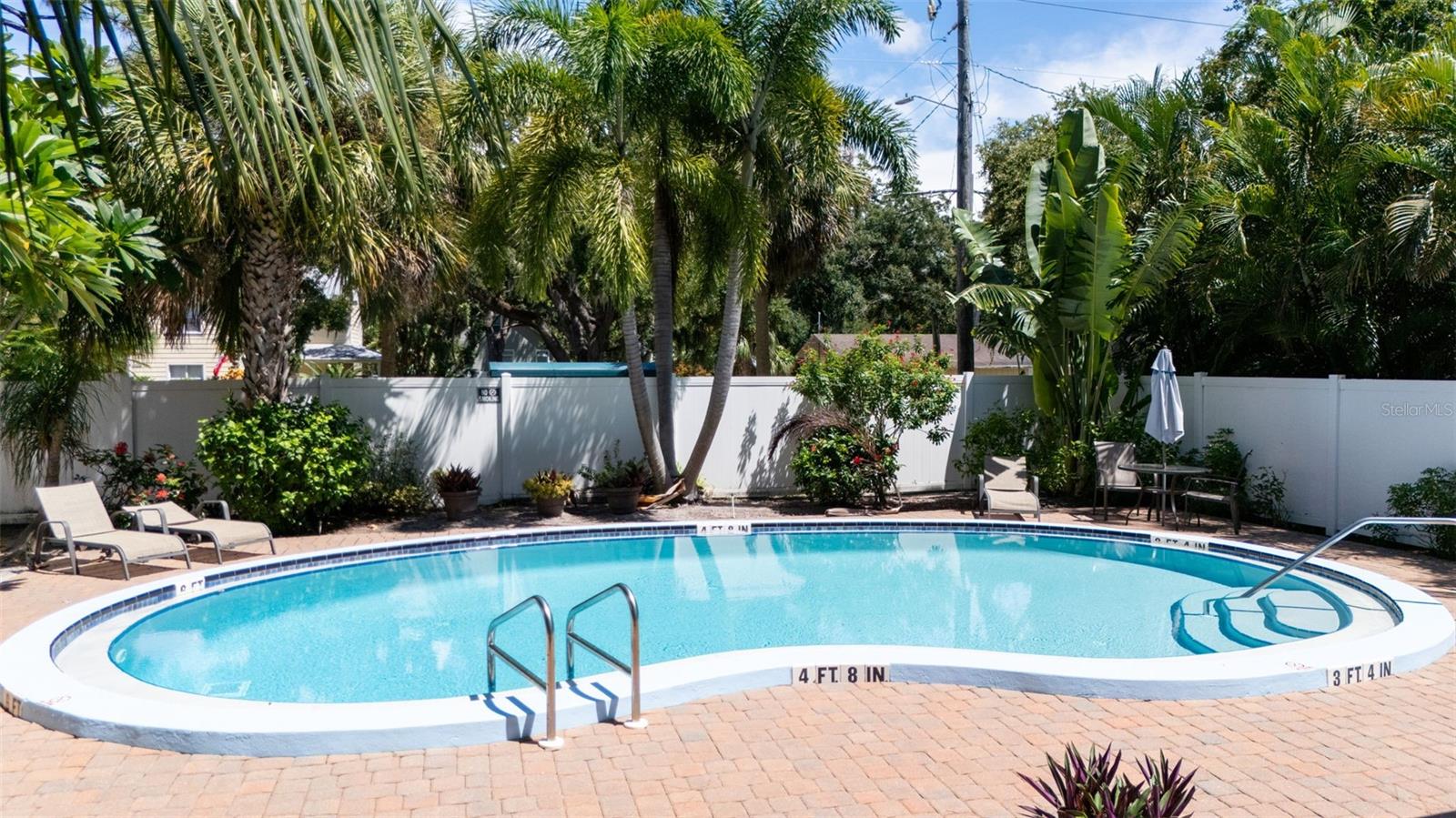 13 SUMMER WIND - Residential